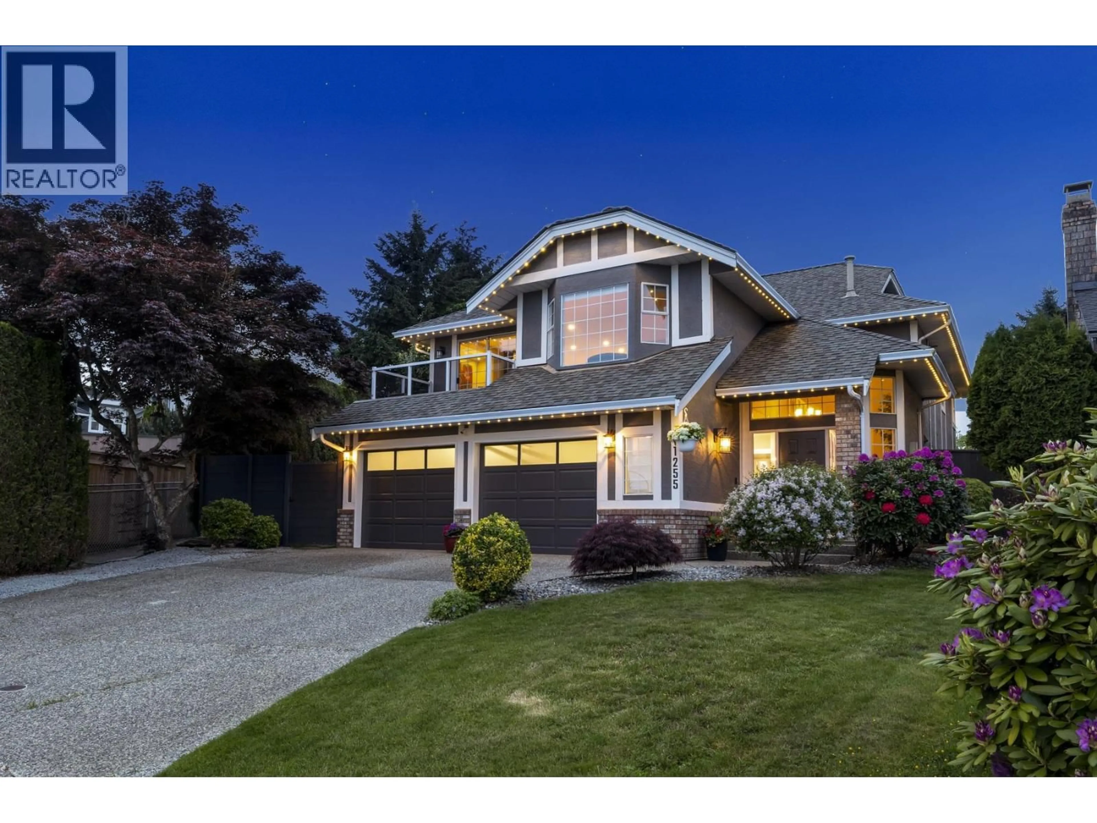 Home with vinyl exterior material, street for 1255 KENSINGTON PLACE, Port Coquitlam British Columbia V3C5N9