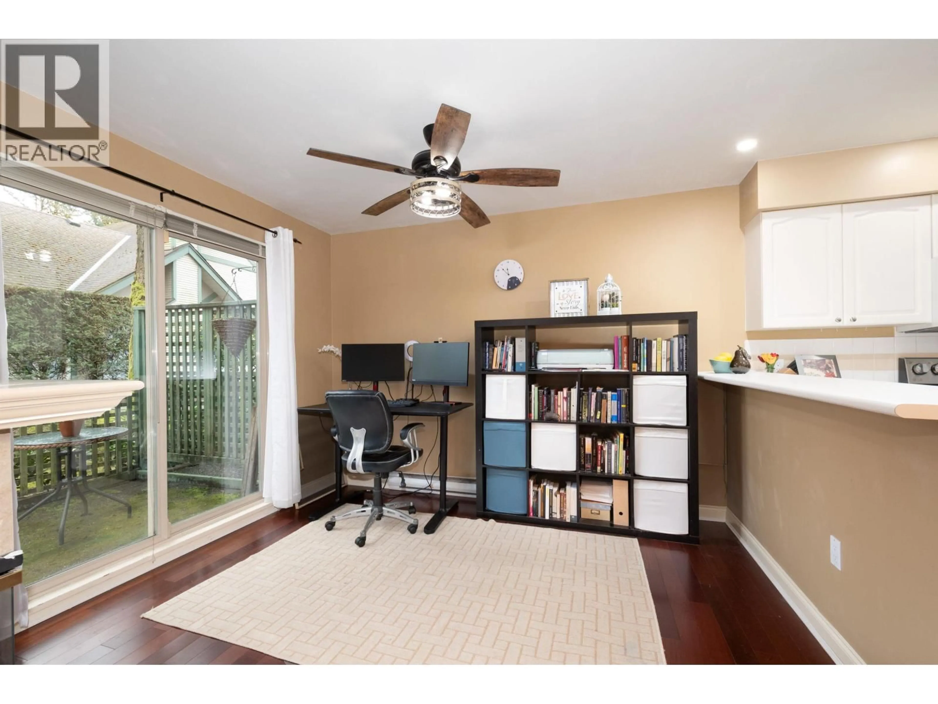 A pic of a room for 20 - 65 FOXWOOD DRIVE, Port Moody British Columbia V3H4Z5