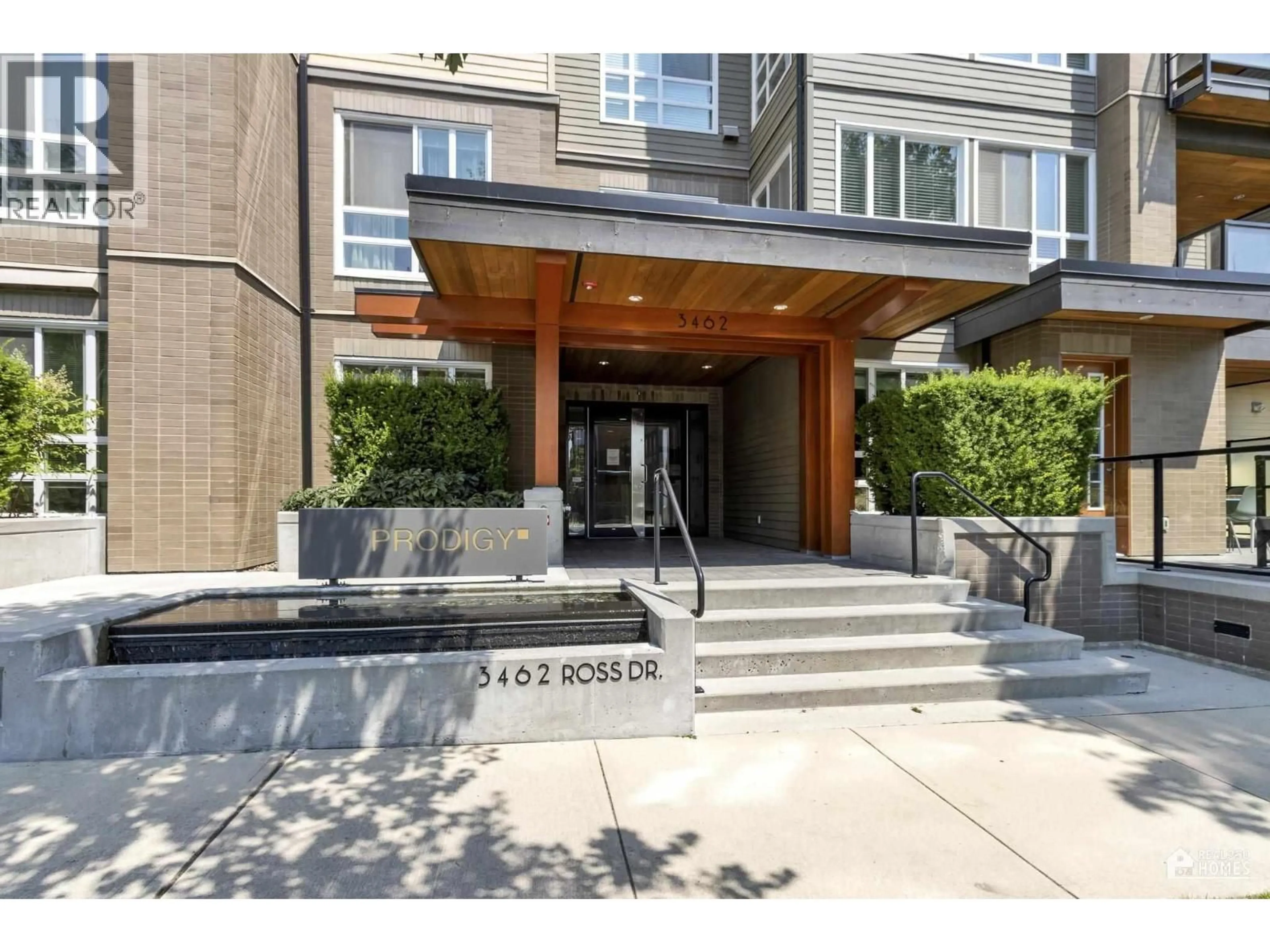 Indoor foyer for 107 - 3462 ROSS DRIVE, Vancouver British Columbia V6S0H6