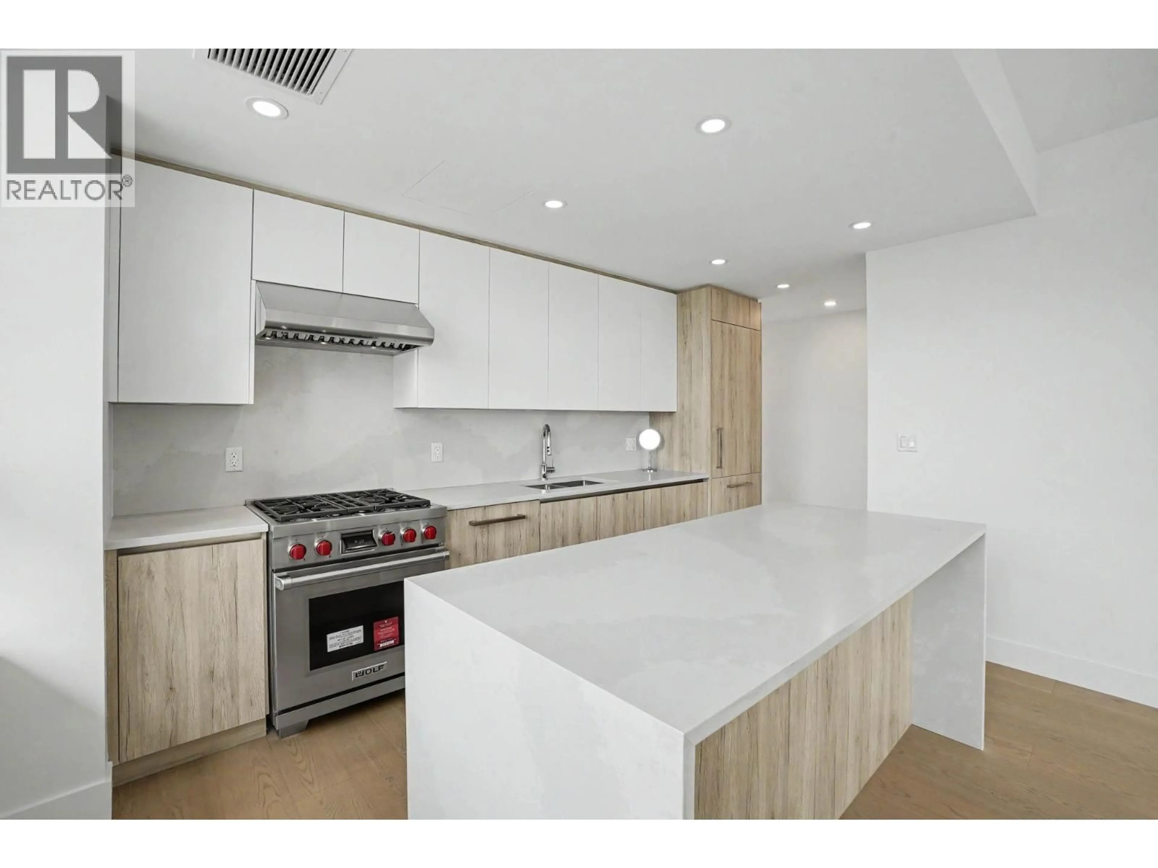 Unknown for 414 - 423 6TH STREET, West Vancouver British Columbia V7T0A1