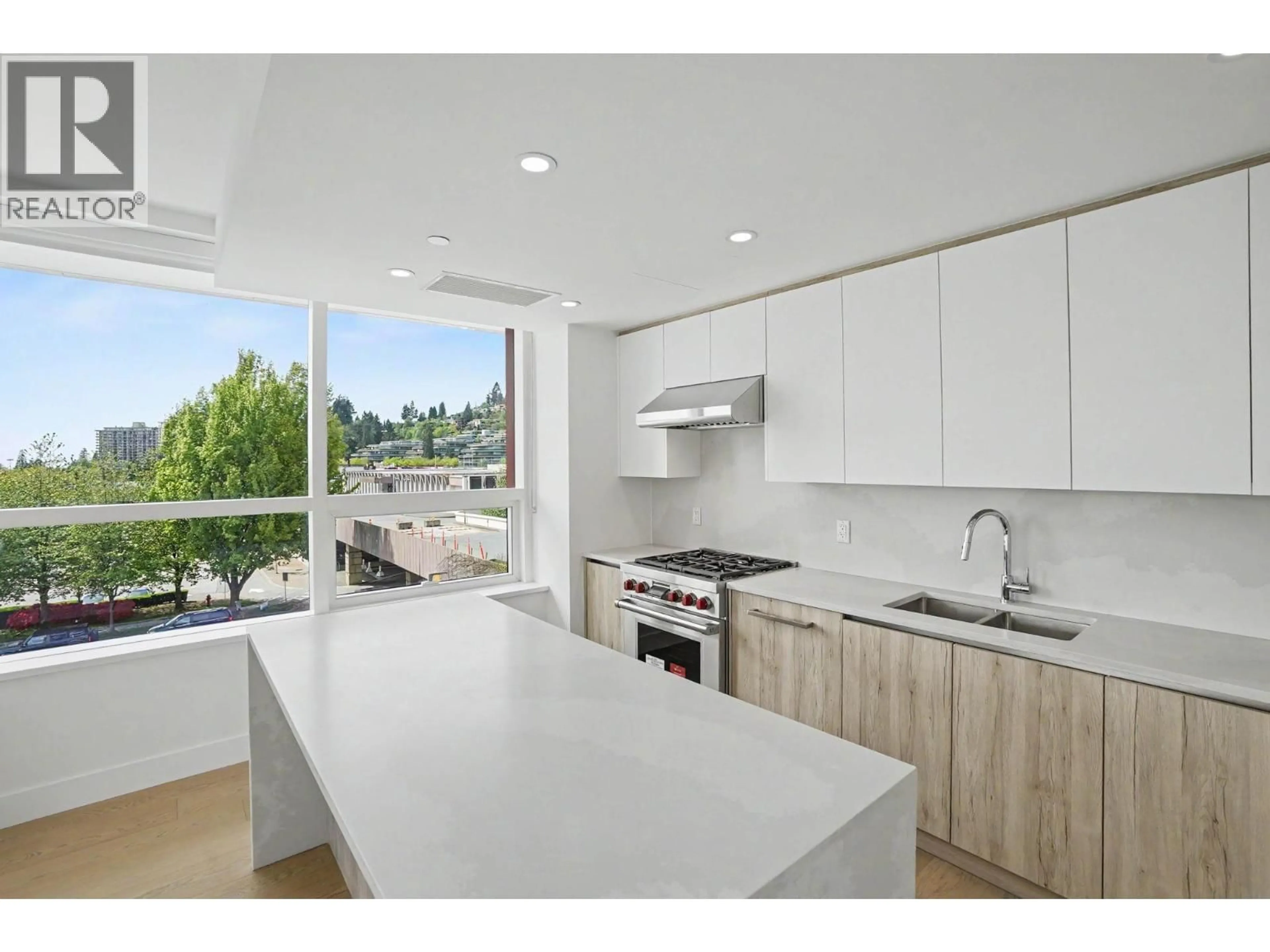 Unknown for 414 - 423 6TH STREET, West Vancouver British Columbia V7T0A1