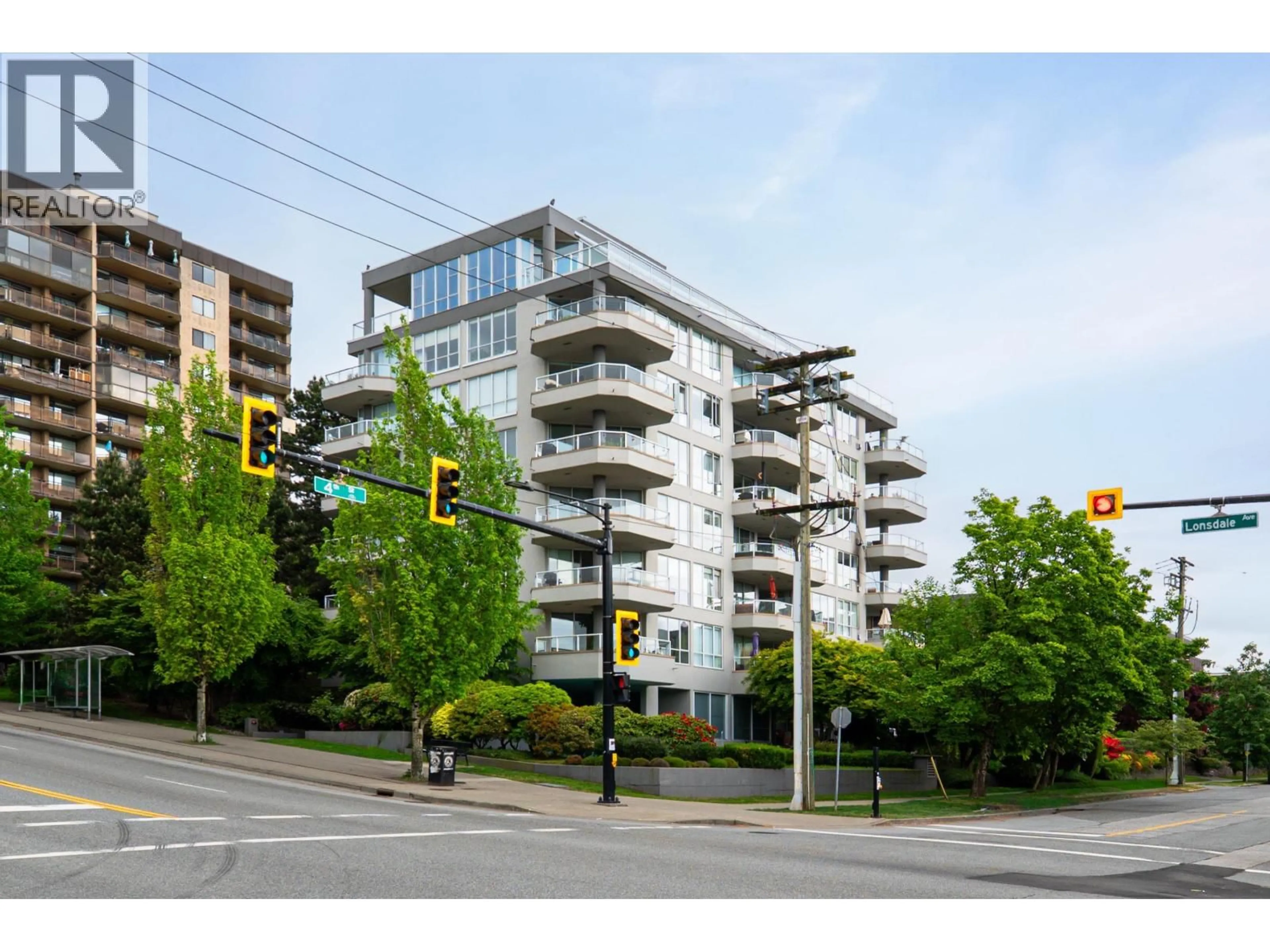 Unknown for 203 - 408 LONSDALE AVENUE, North Vancouver British Columbia V7M2G5