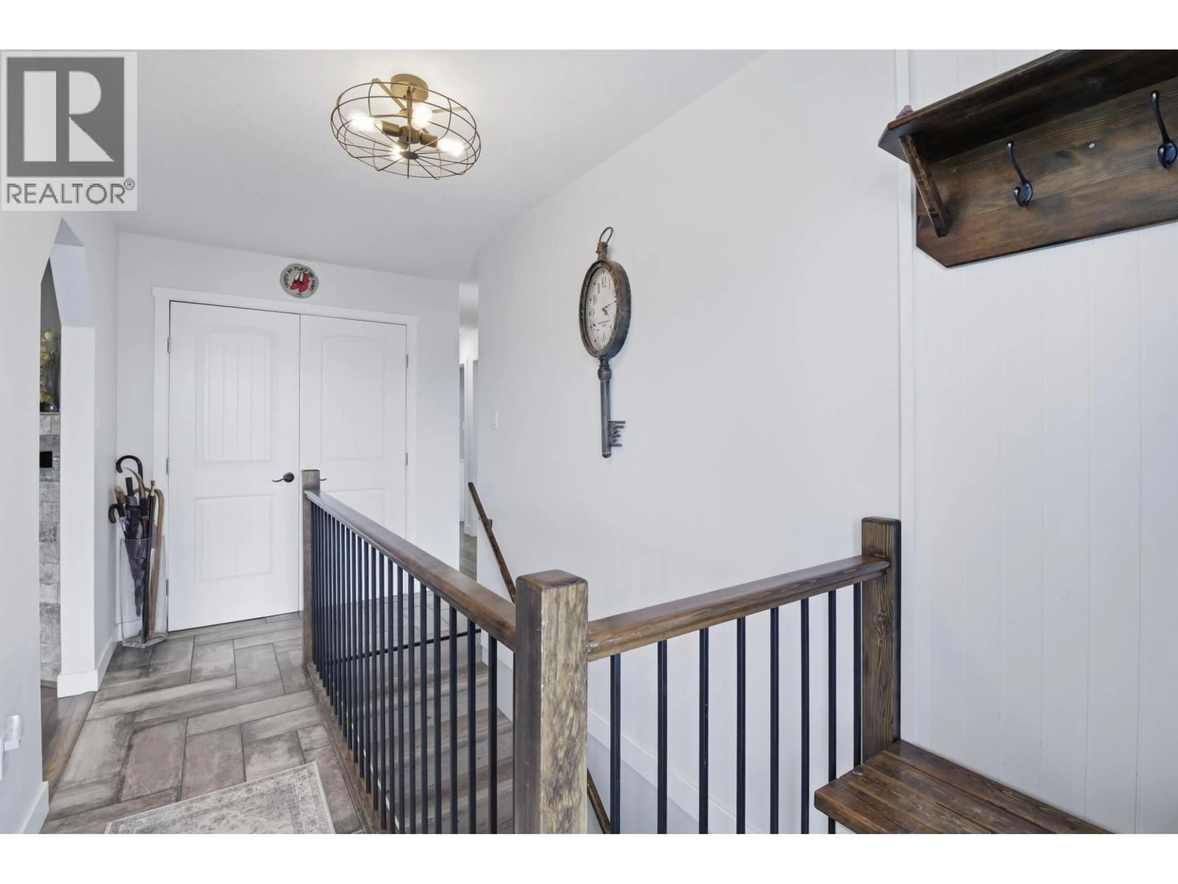 Indoor entryway for 8604 78A STREET, Fort St. John British Columbia V1J3B1
