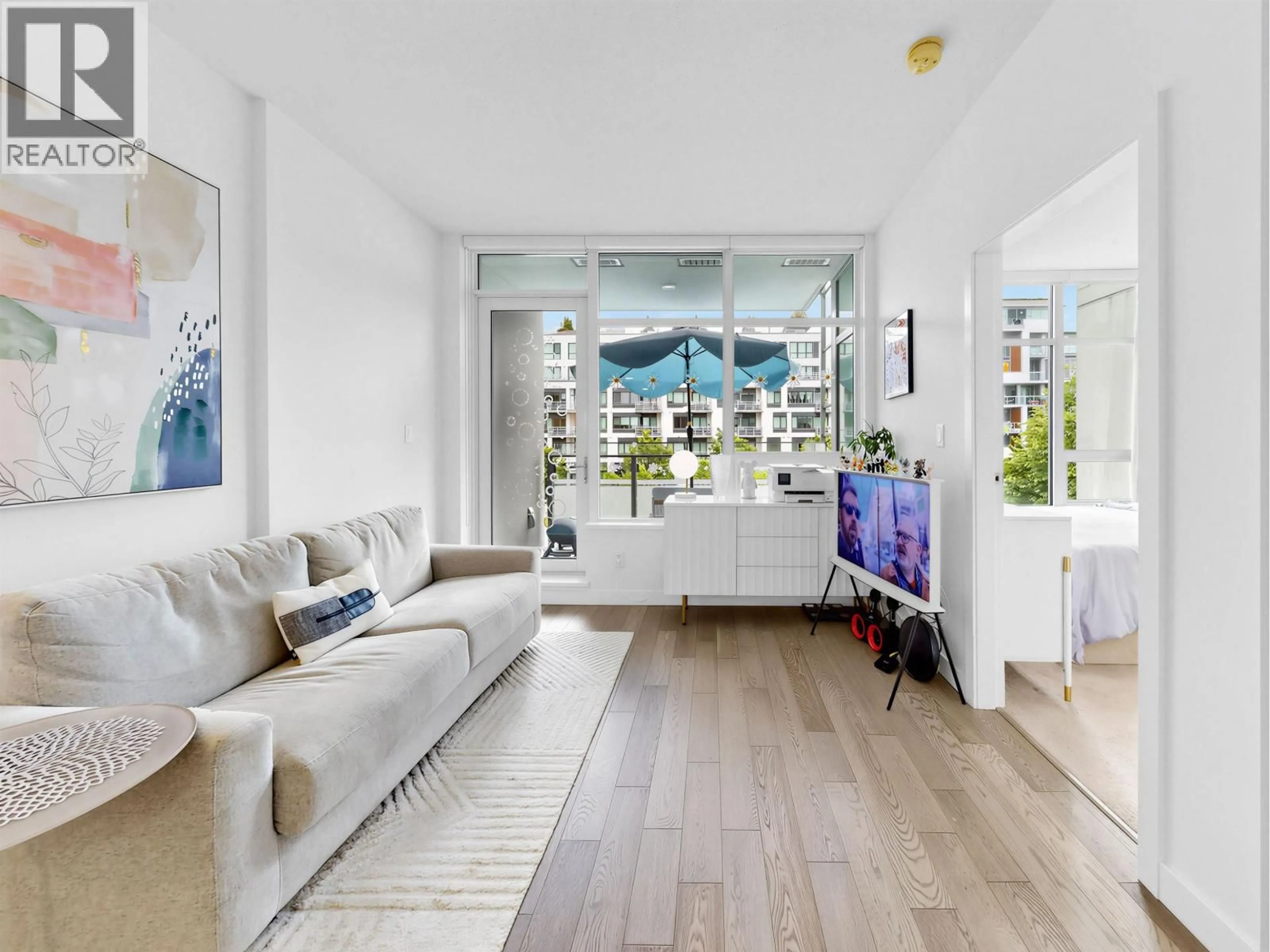 Living room with furniture, unknown for 304 - 4963 CAMBIE STREET, Vancouver British Columbia V5Z0H5