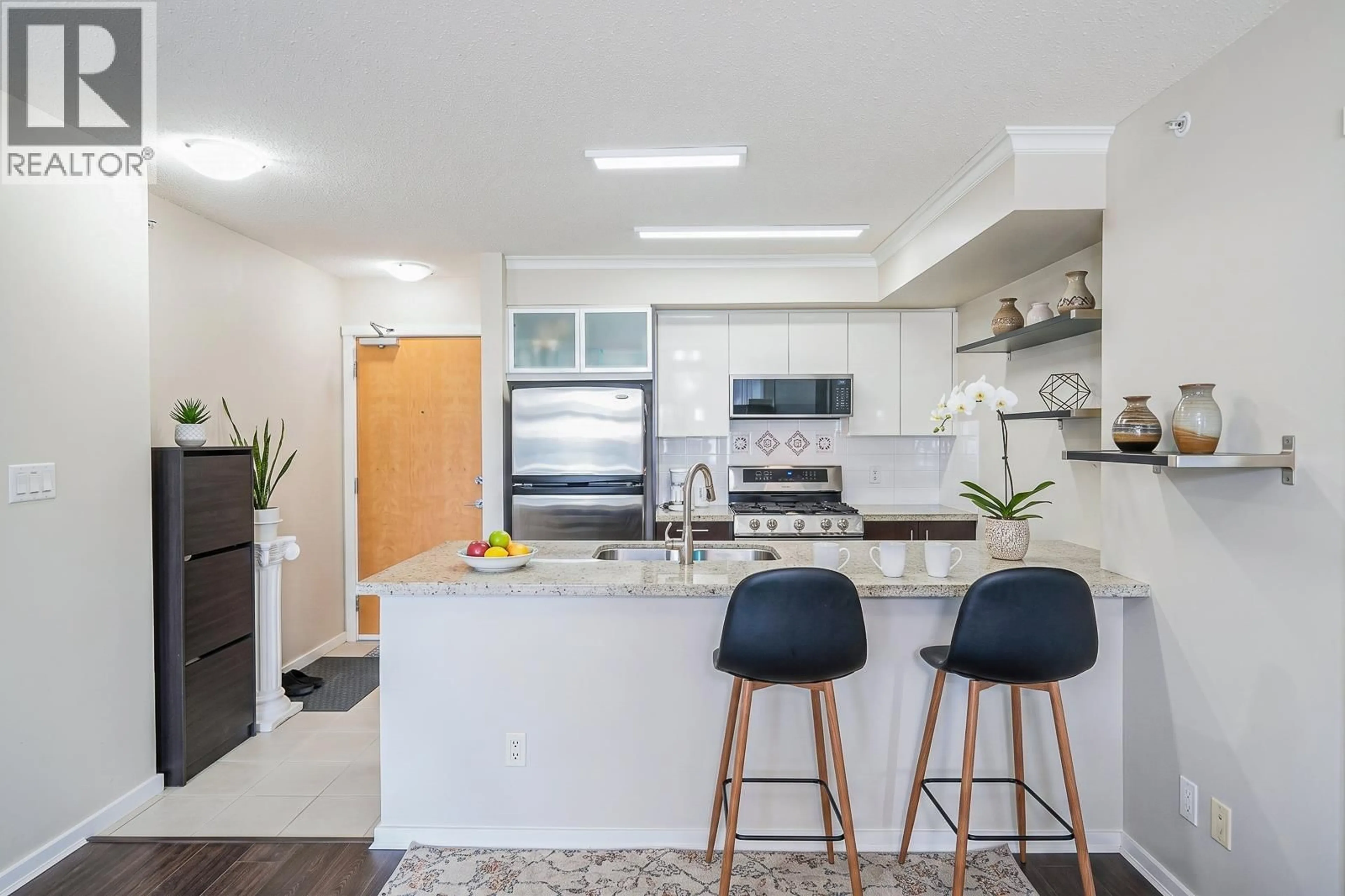 Open concept kitchen, ceramic/tile floor for 802 - 2289 YUKON CRESCENT, Burnaby British Columbia V5C0B2