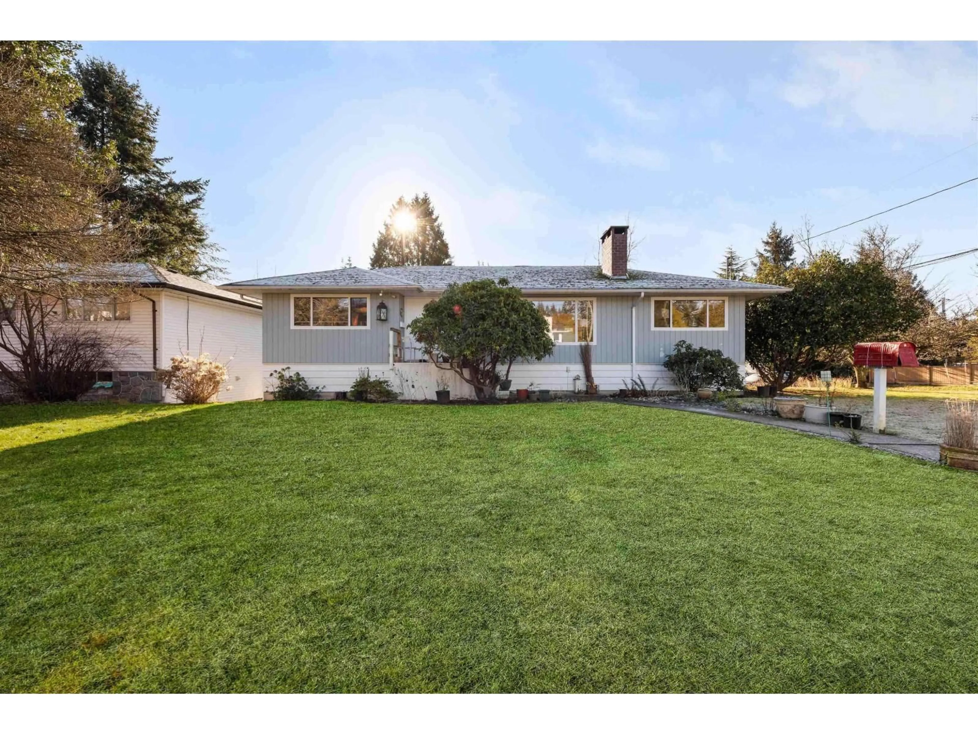 Unknown for 13890 BLACKBURN AVENUE, White Rock British Columbia V4B2Z2