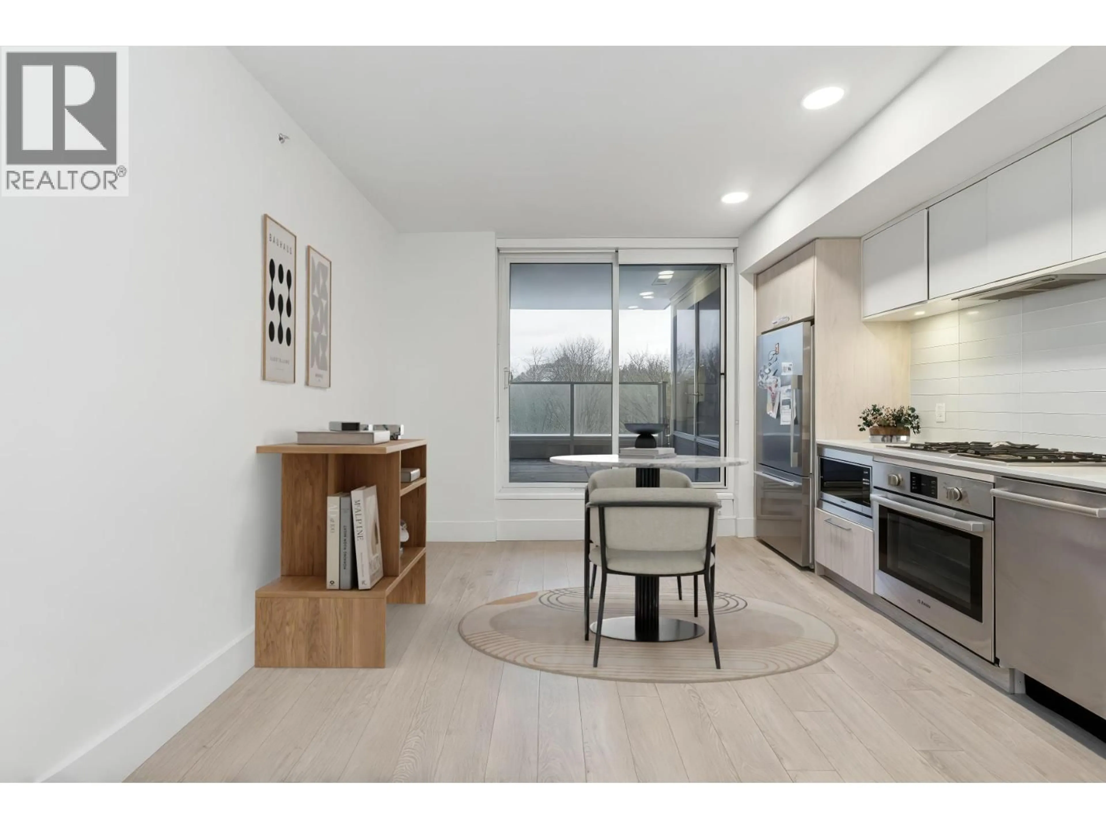 Unknown for 707 - 680 SEYLYNN CRESCENT, North Vancouver British Columbia V7J0B5