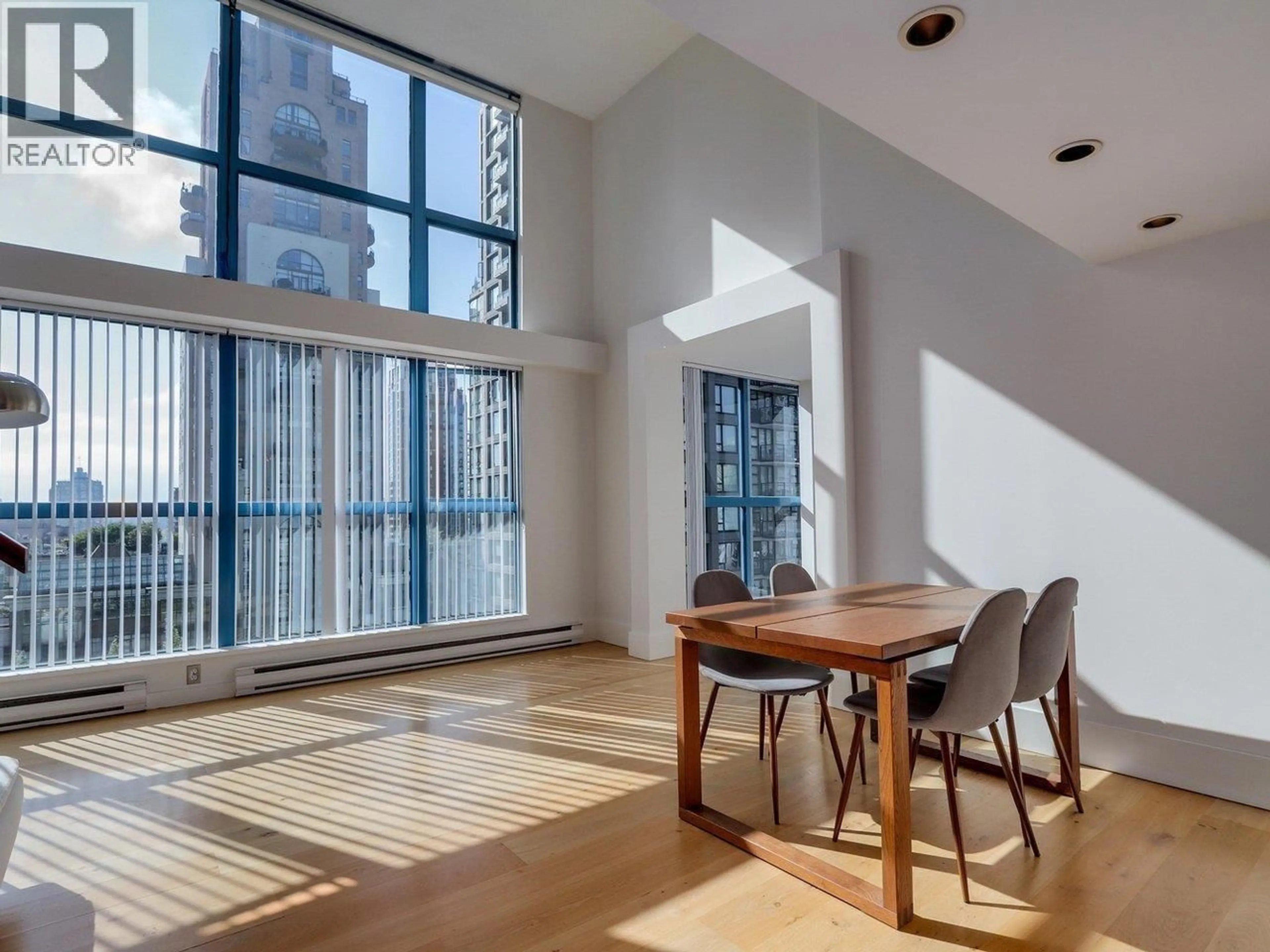 Dining room, wood/laminate floor for 511 - 1238 SEYMOUR STREET, Vancouver British Columbia V6B3N9