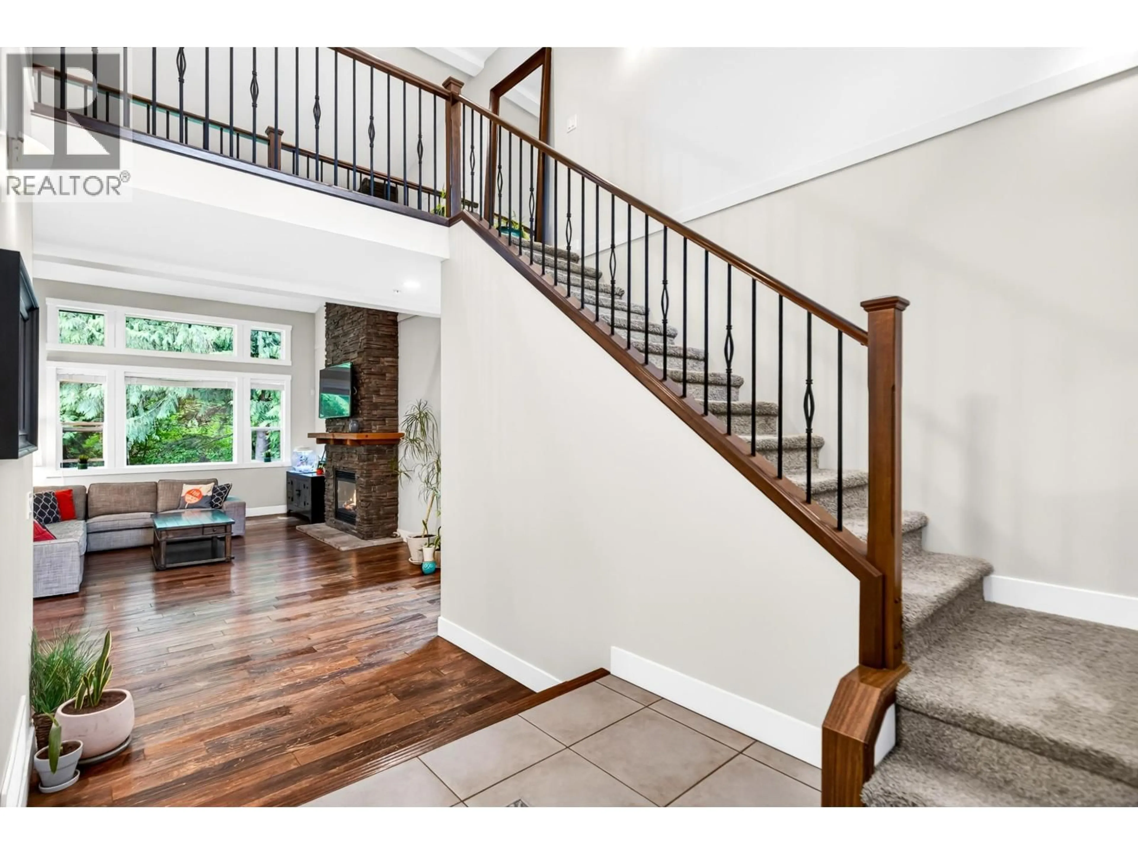 Indoor entryway for 13545 229 LOOP, Maple Ridge British Columbia V4R0E5