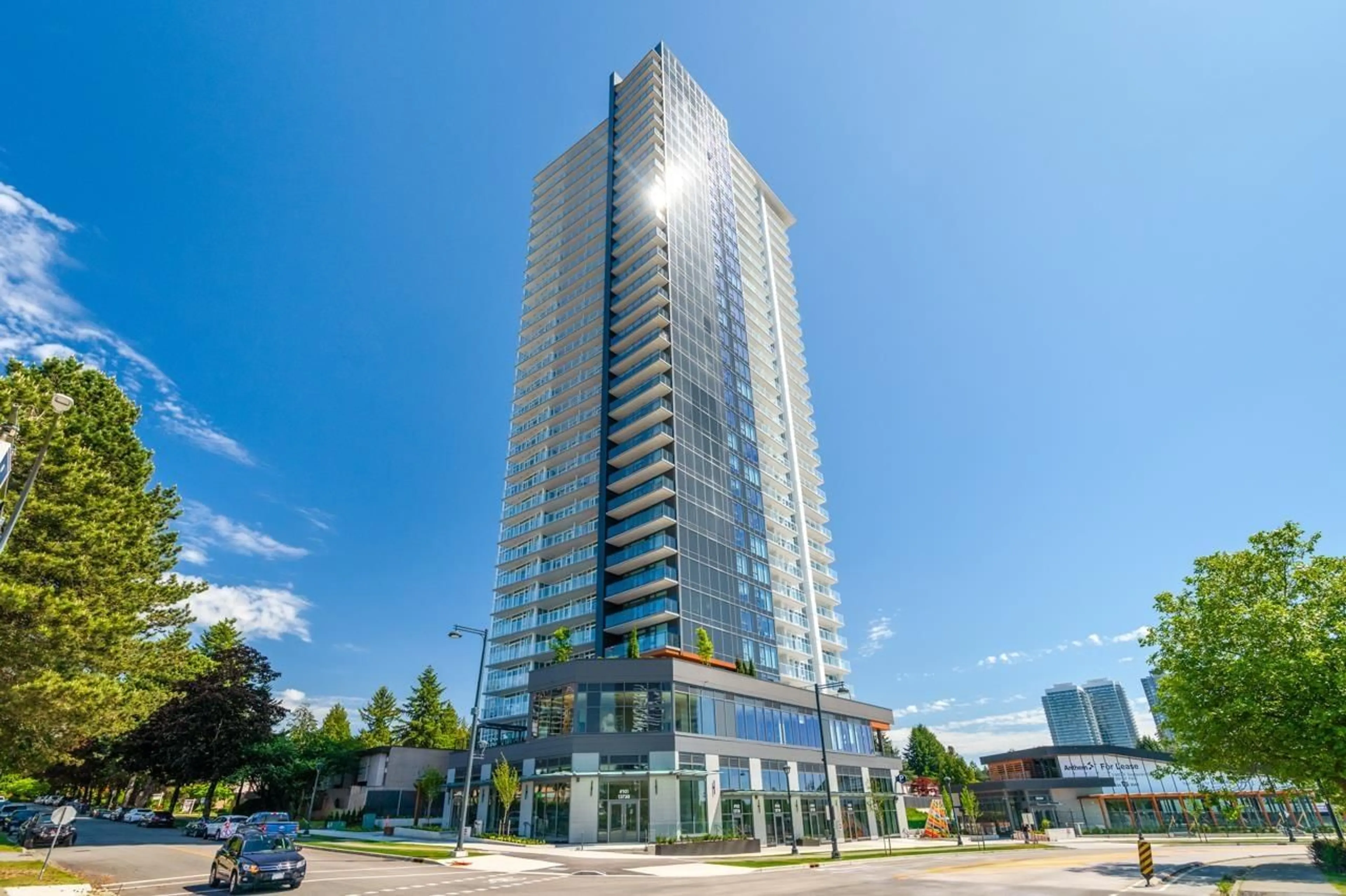 Indoor foyer for 2212 - 13738 CENTRAL AVENUE, Surrey British Columbia V3T4H2