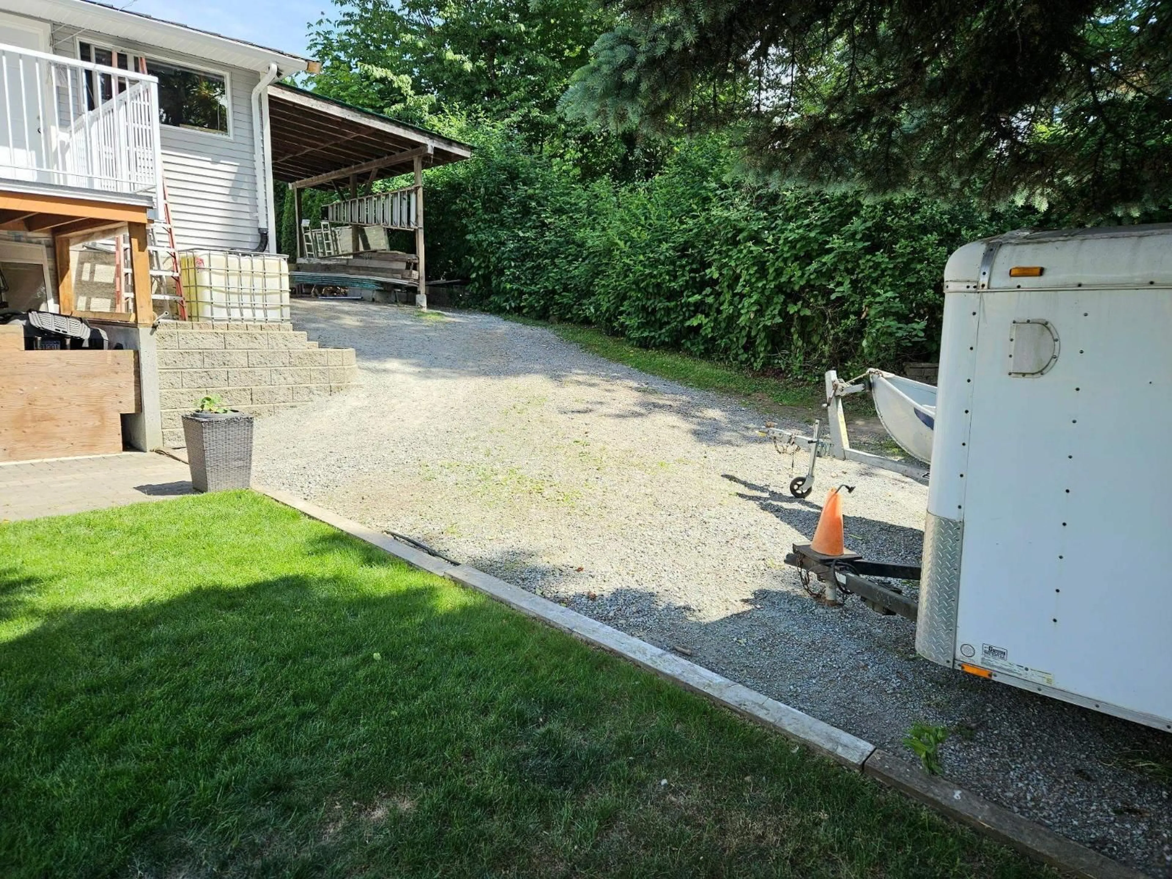 Patio, street for 10223 124 STREET, Surrey British Columbia V3V4T4