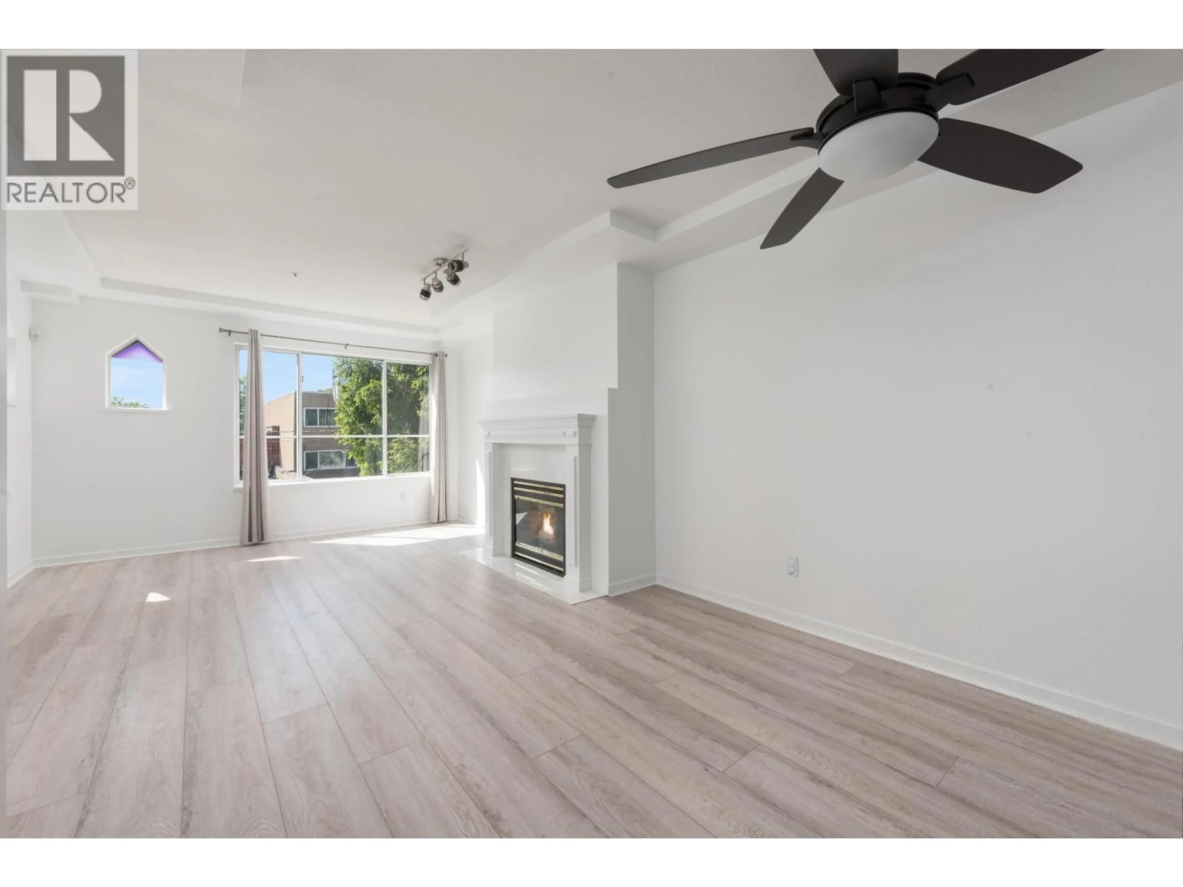 A pic of a room for 304 - 6475 CHESTER STREET, Vancouver British Columbia V5W4B7