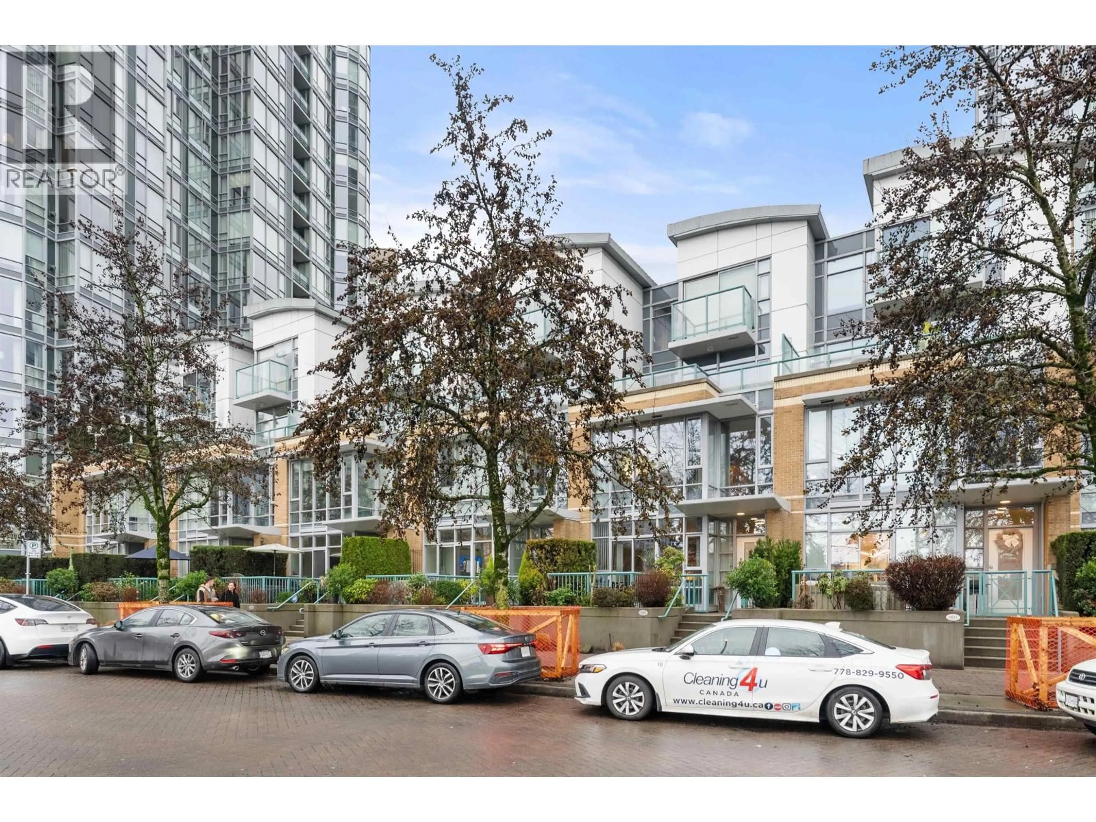 Unknown for 1053 MARINASIDE CRESCENT, Vancouver British Columbia V6Z3A5