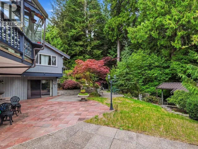 4786 ARMOUR COURT, North Vancouver 5
