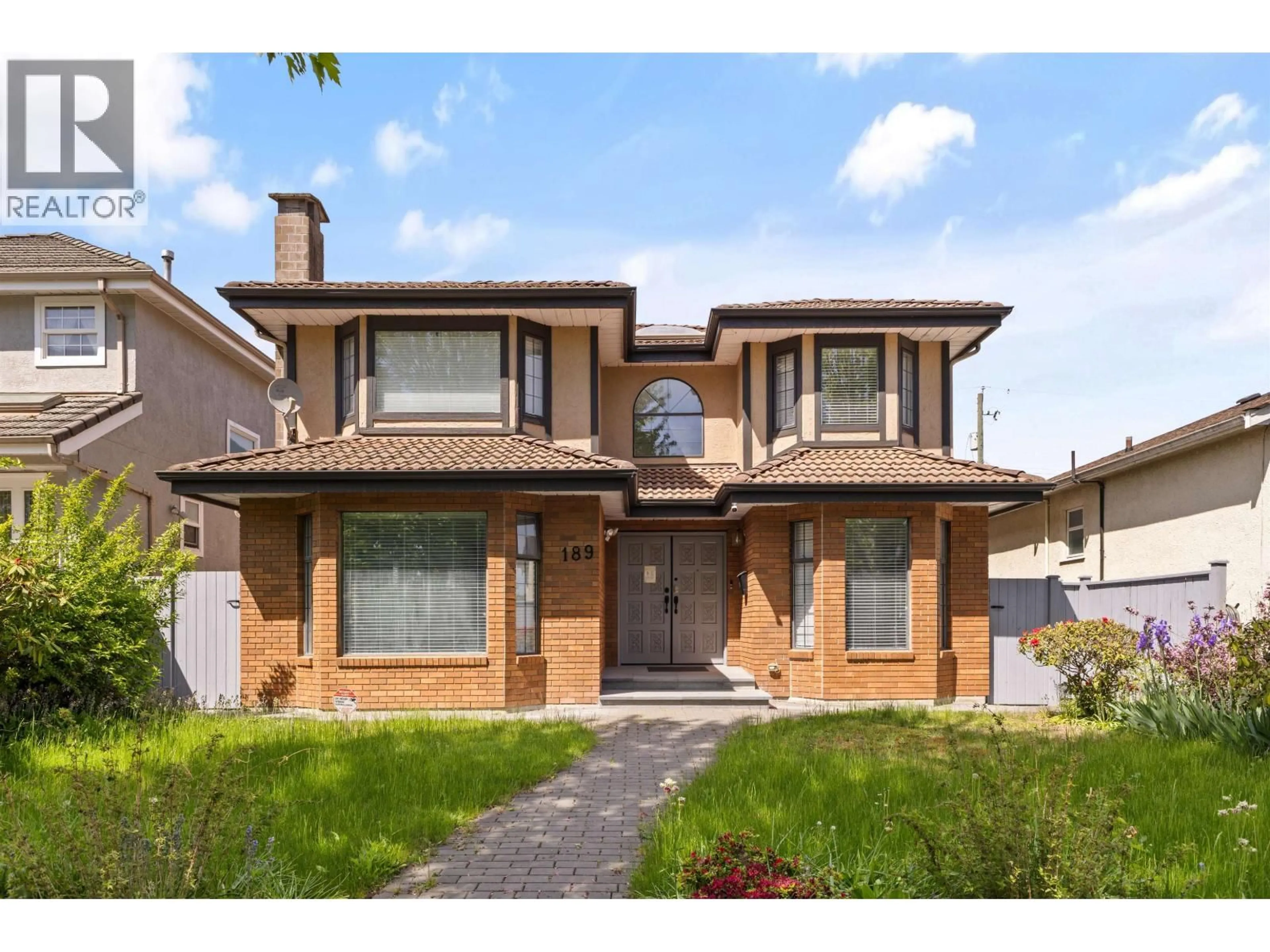Home with brick exterior material, street for 189 46TH AVENUE, Vancouver British Columbia V5Y2X1