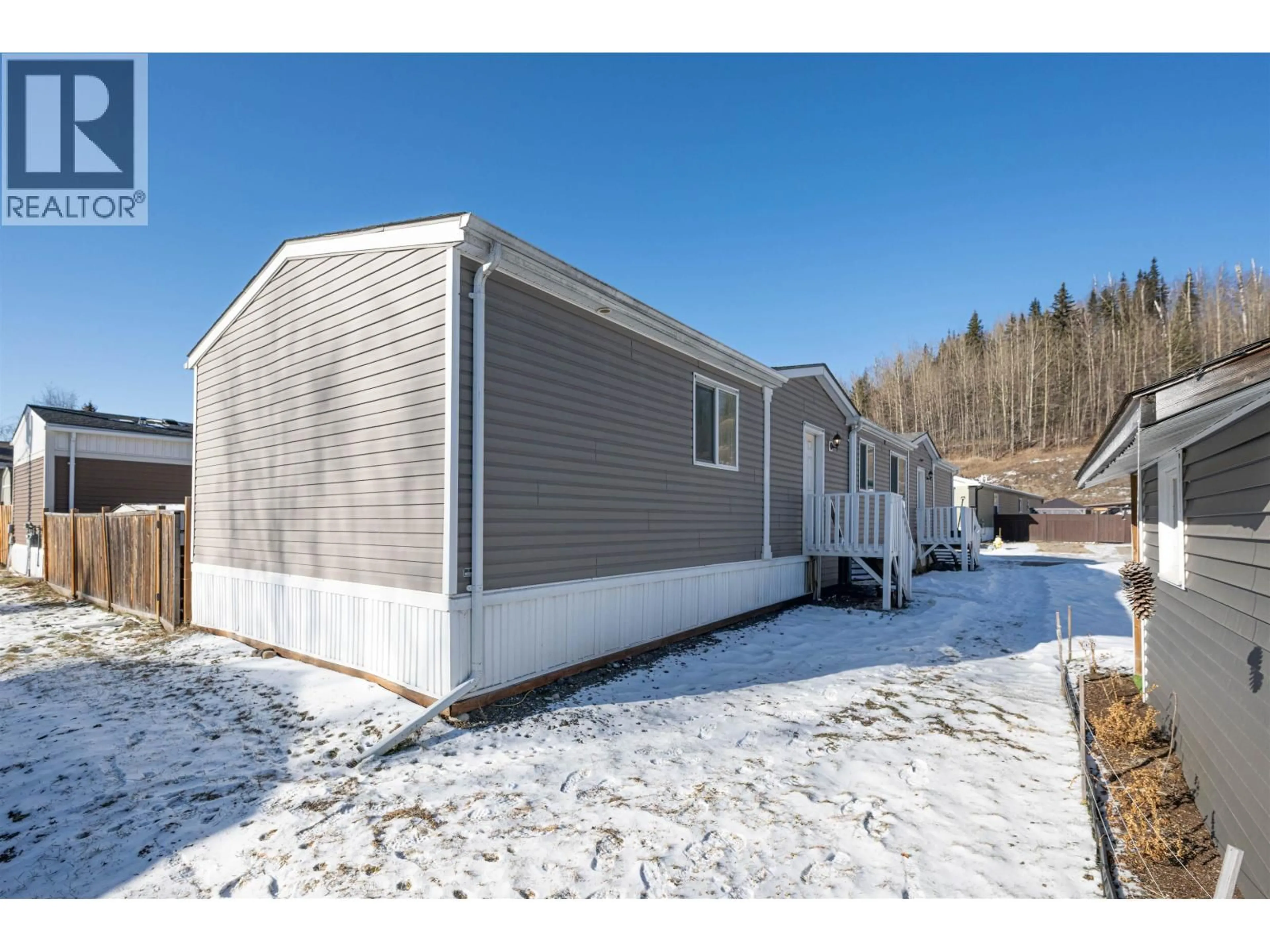 Home with vinyl exterior material, unknown for 18 - 5164 HART HIGHWAY, Prince George British Columbia V2K3A1