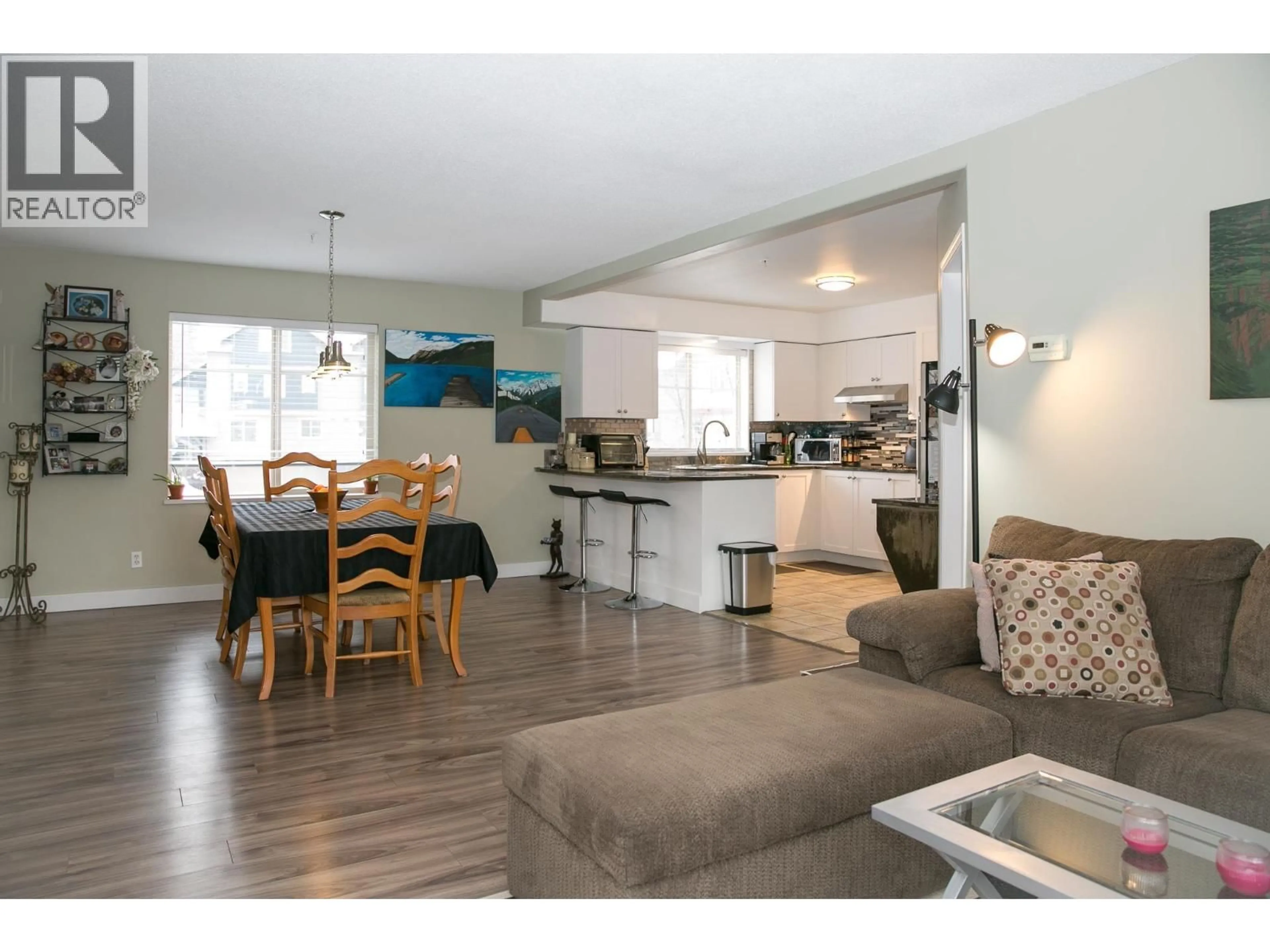 Open concept kitchen, wood/laminate floor for 2 - 1449 VINE ROAD, Pemberton British Columbia V0N2L1