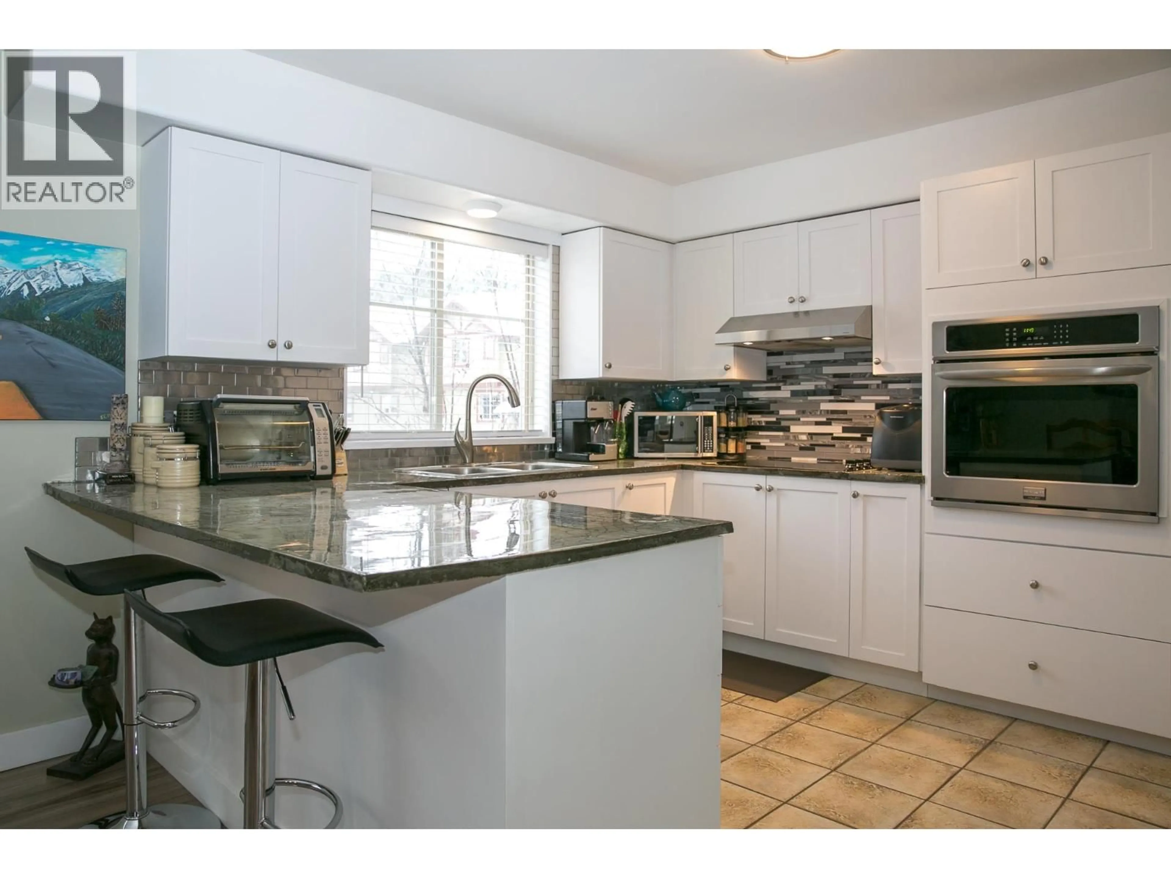 Open concept kitchen, ceramic/tile floor for 2 - 1449 VINE ROAD, Pemberton British Columbia V0N2L1