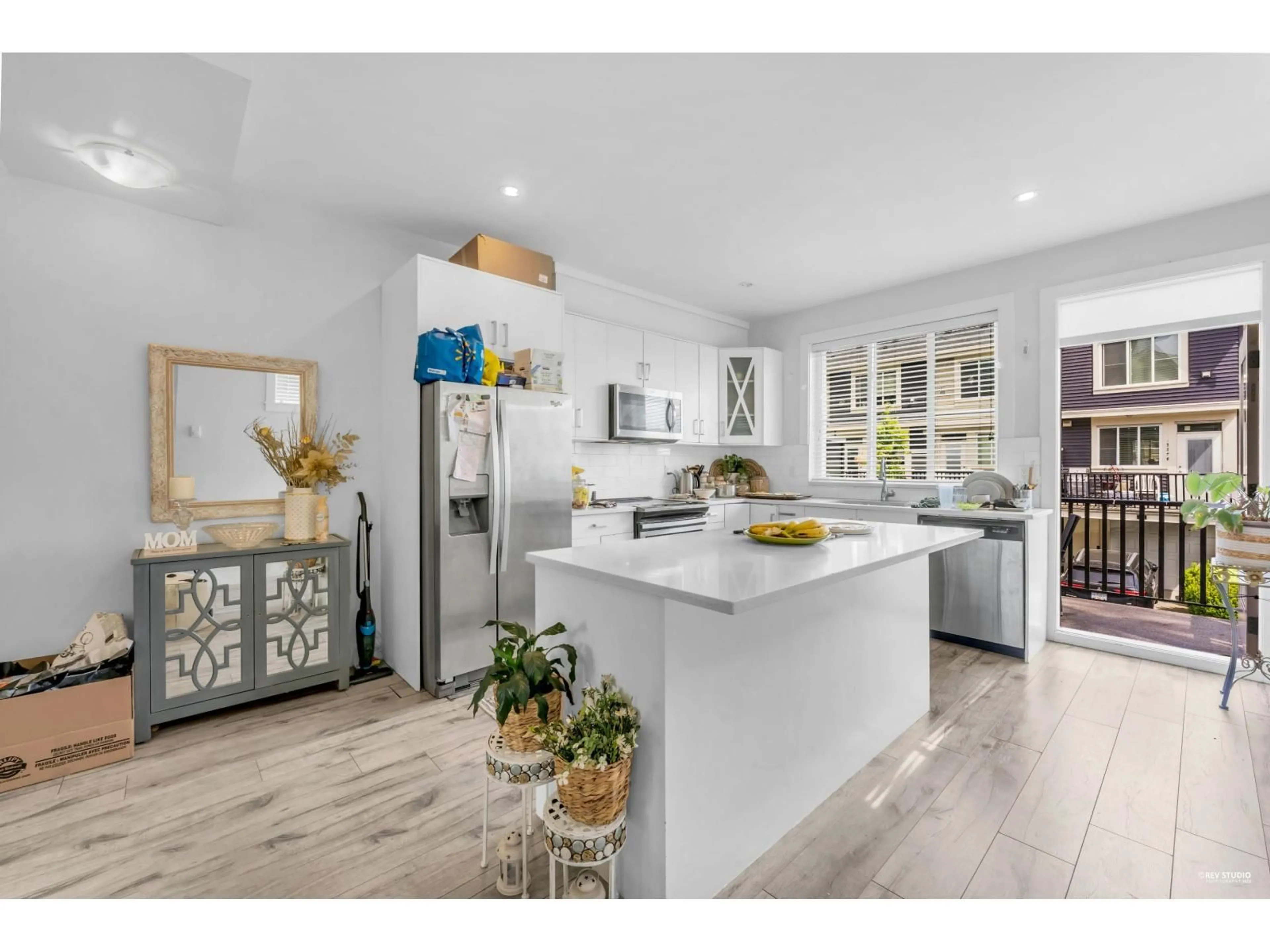 Open concept kitchen, unknown for 11 - 8699 158 STREET, Surrey British Columbia V4N1G9