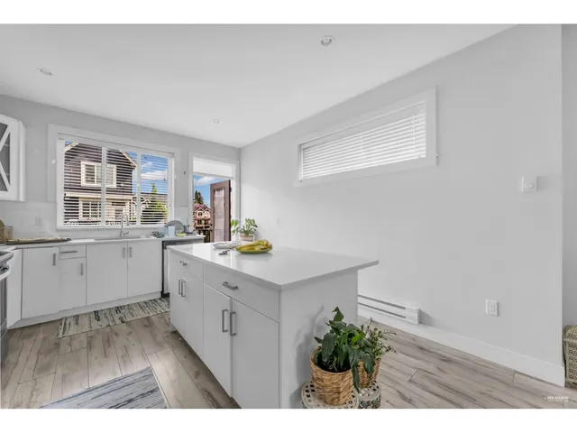 11 - 8699 158 STREET, Surrey 4