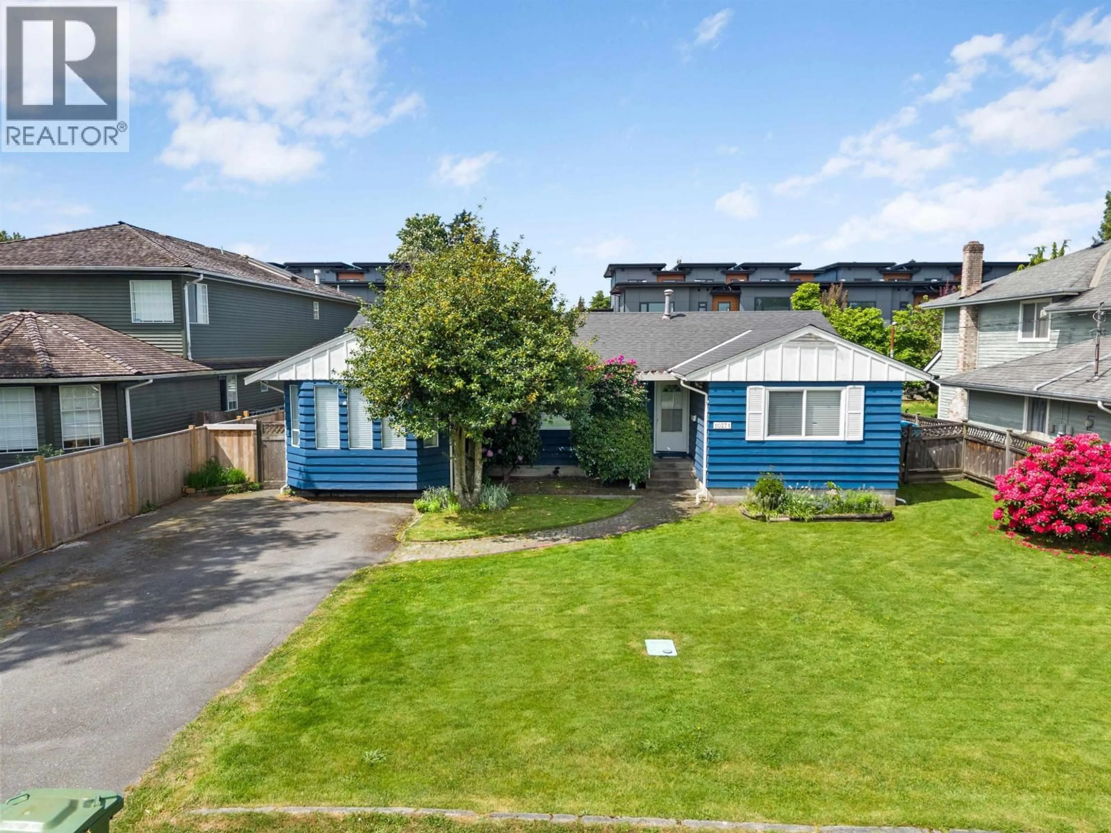 A pic from outside/outdoor area/front of a property/back of a property/a pic from drone, street for 10271 DENNIS CRESCENT, Richmond British Columbia V7A3R9