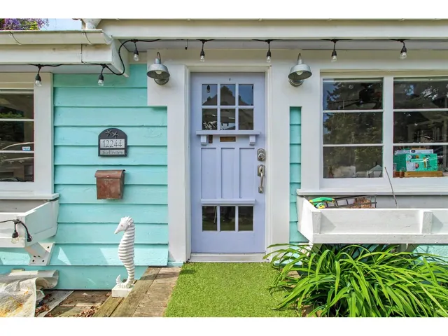 12244 SULLIVAN STREET, Surrey 4