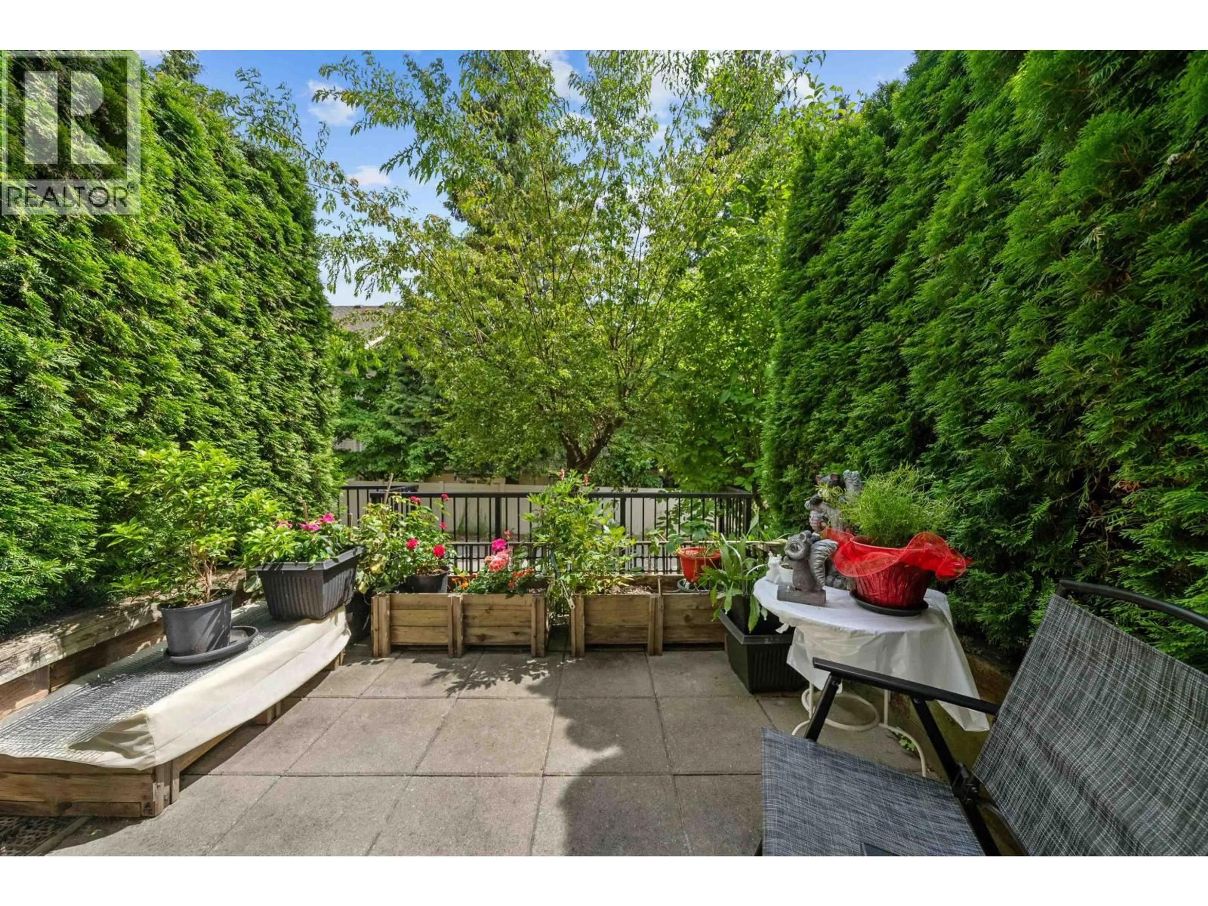 Patio, street for 119 - 7250 18TH AVENUE, Burnaby British Columbia V3N1H3