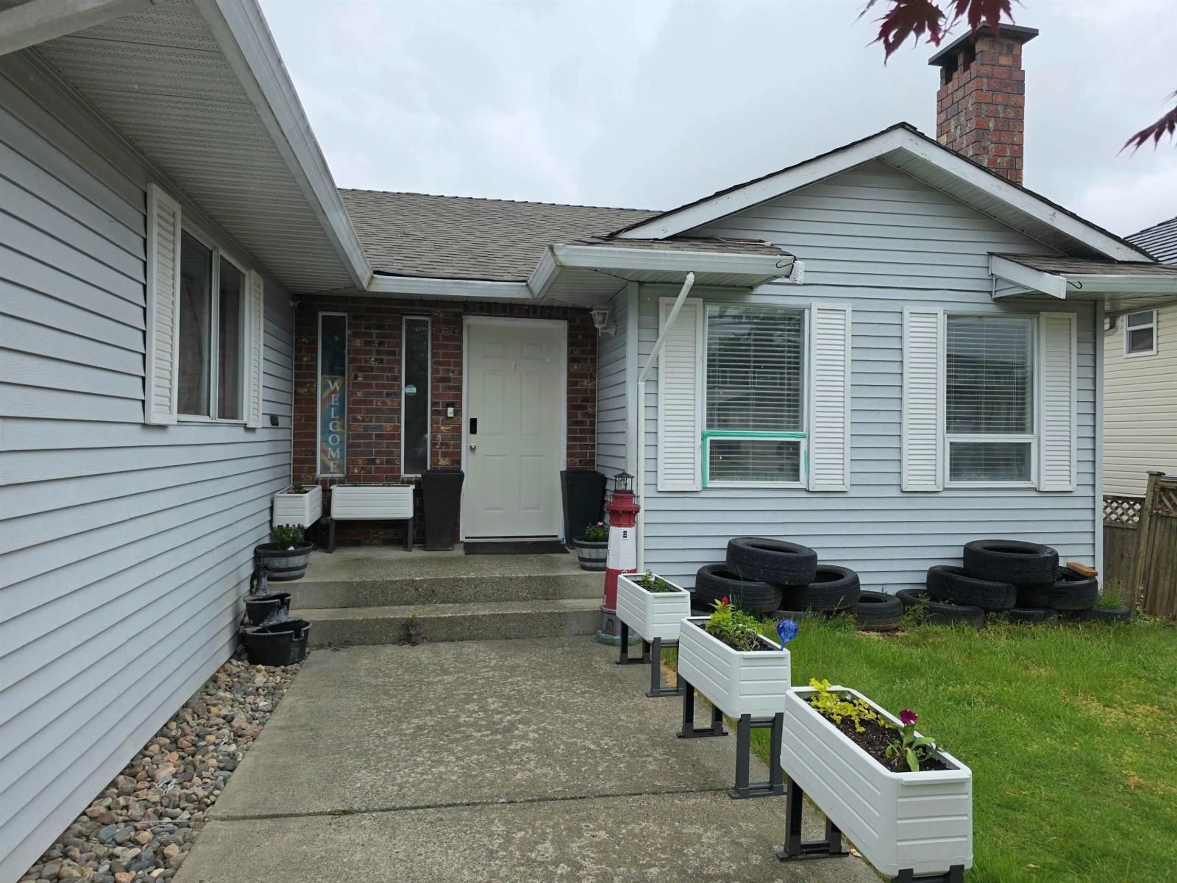 Unknown for 32575 PEARDONVILLE ROAD, Abbotsford British Columbia V2T1N2