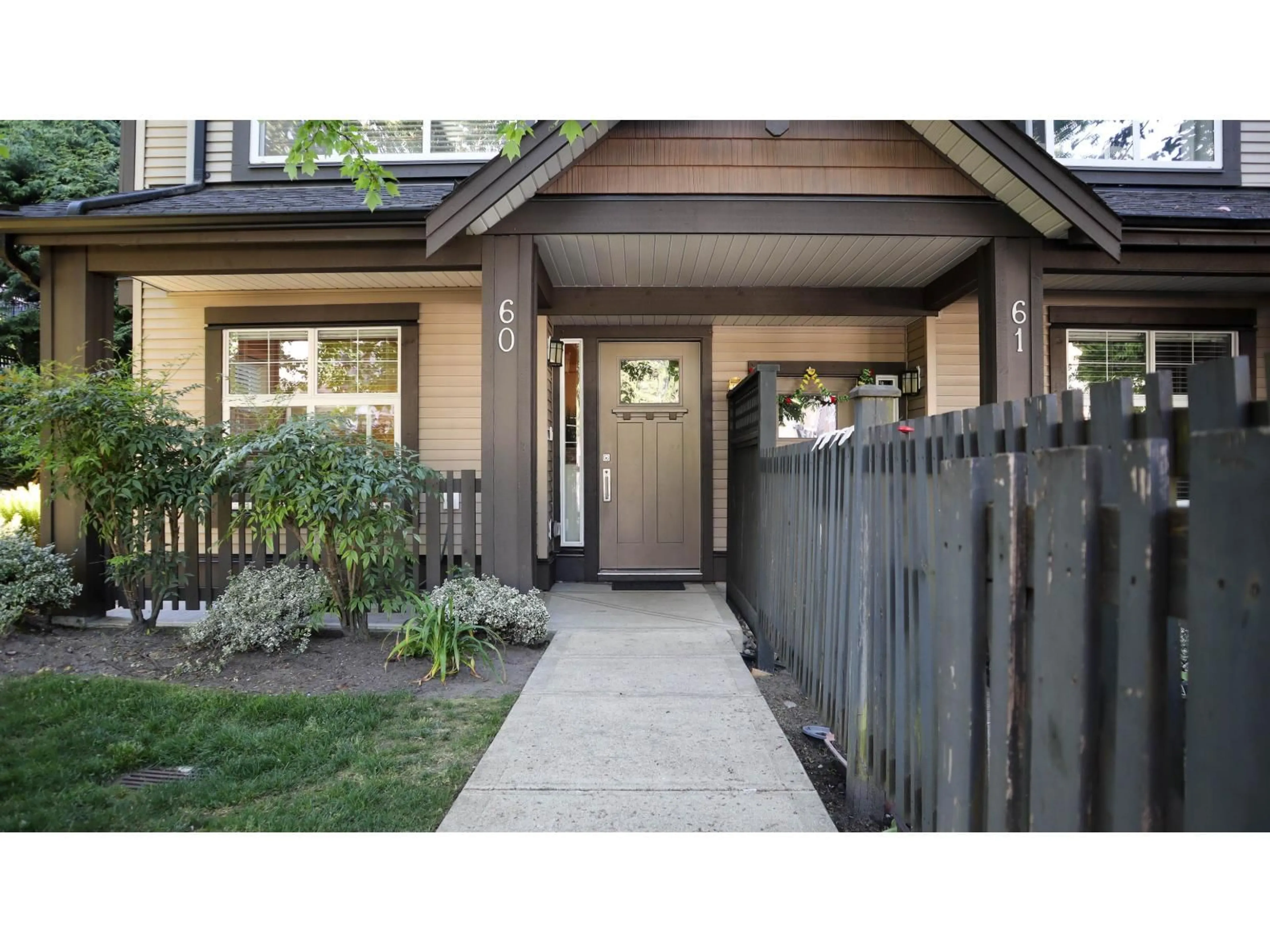 Unknown for 60 - 6123 138 STREET, Surrey British Columbia V3X1E8