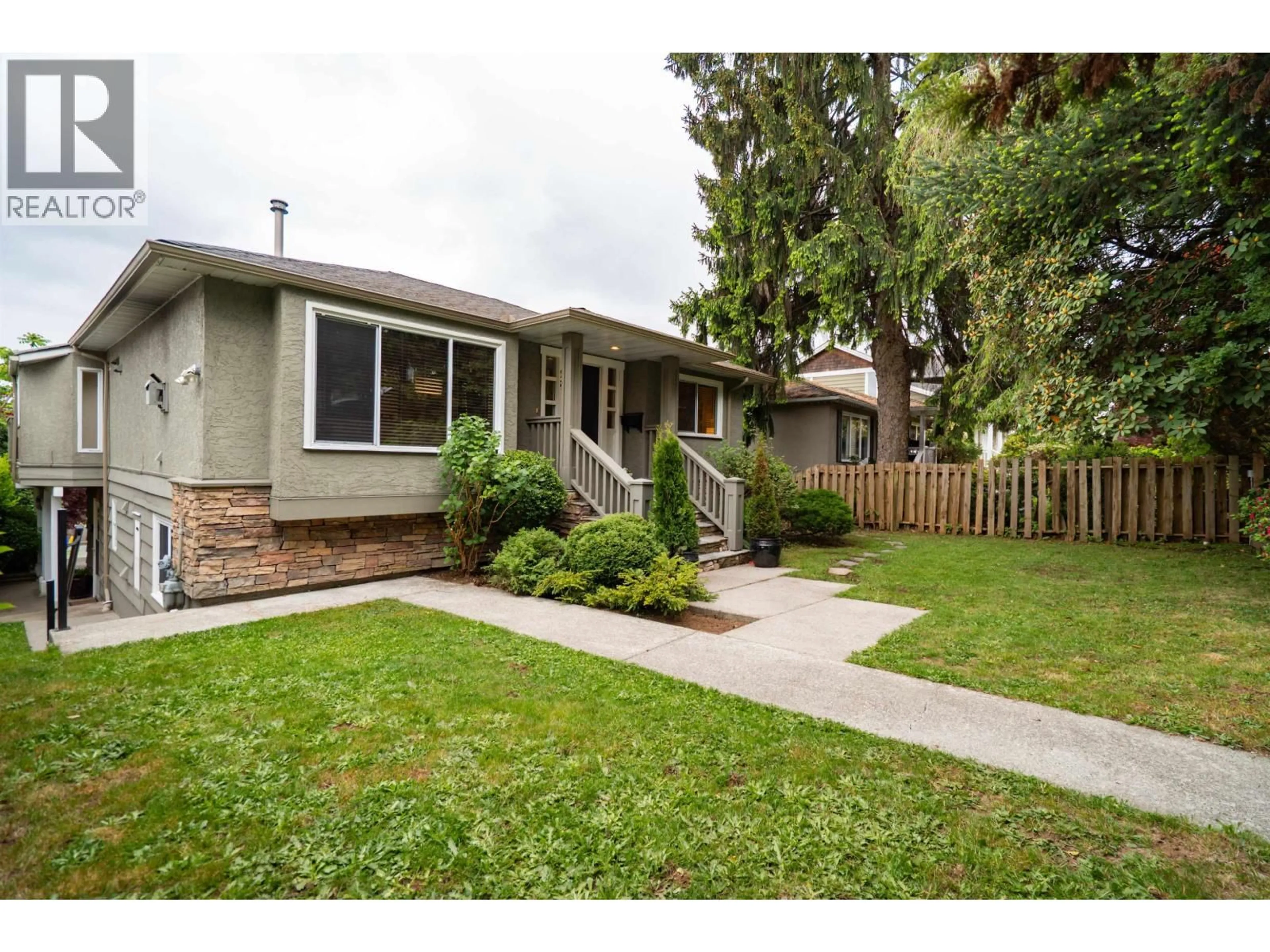 Home with vinyl exterior material, street for 939 CALVERHALL STREET, North Vancouver British Columbia V7L1Y1