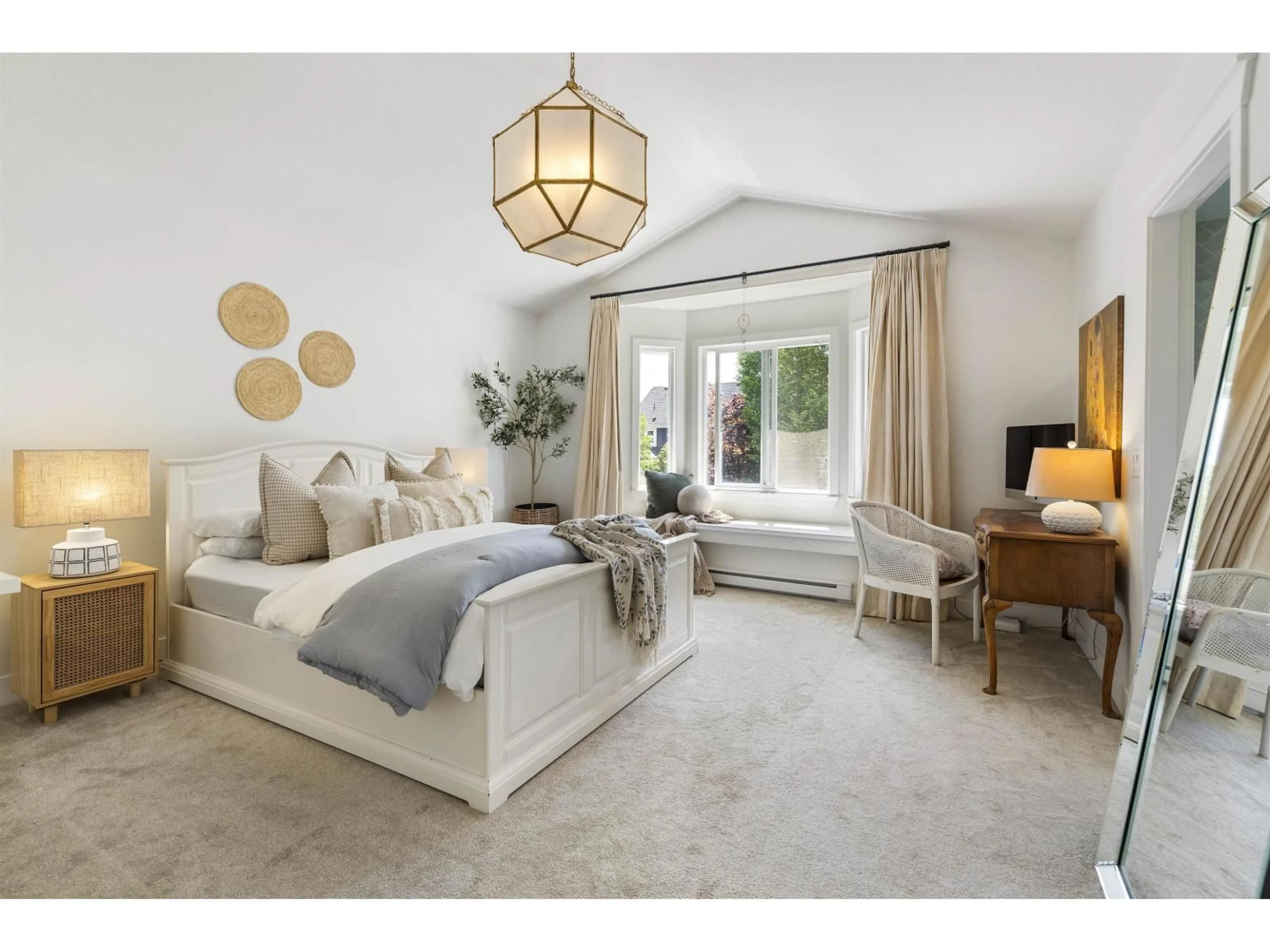 A pic of a room for 19068 69 AVENUE, Surrey British Columbia V4N0A4