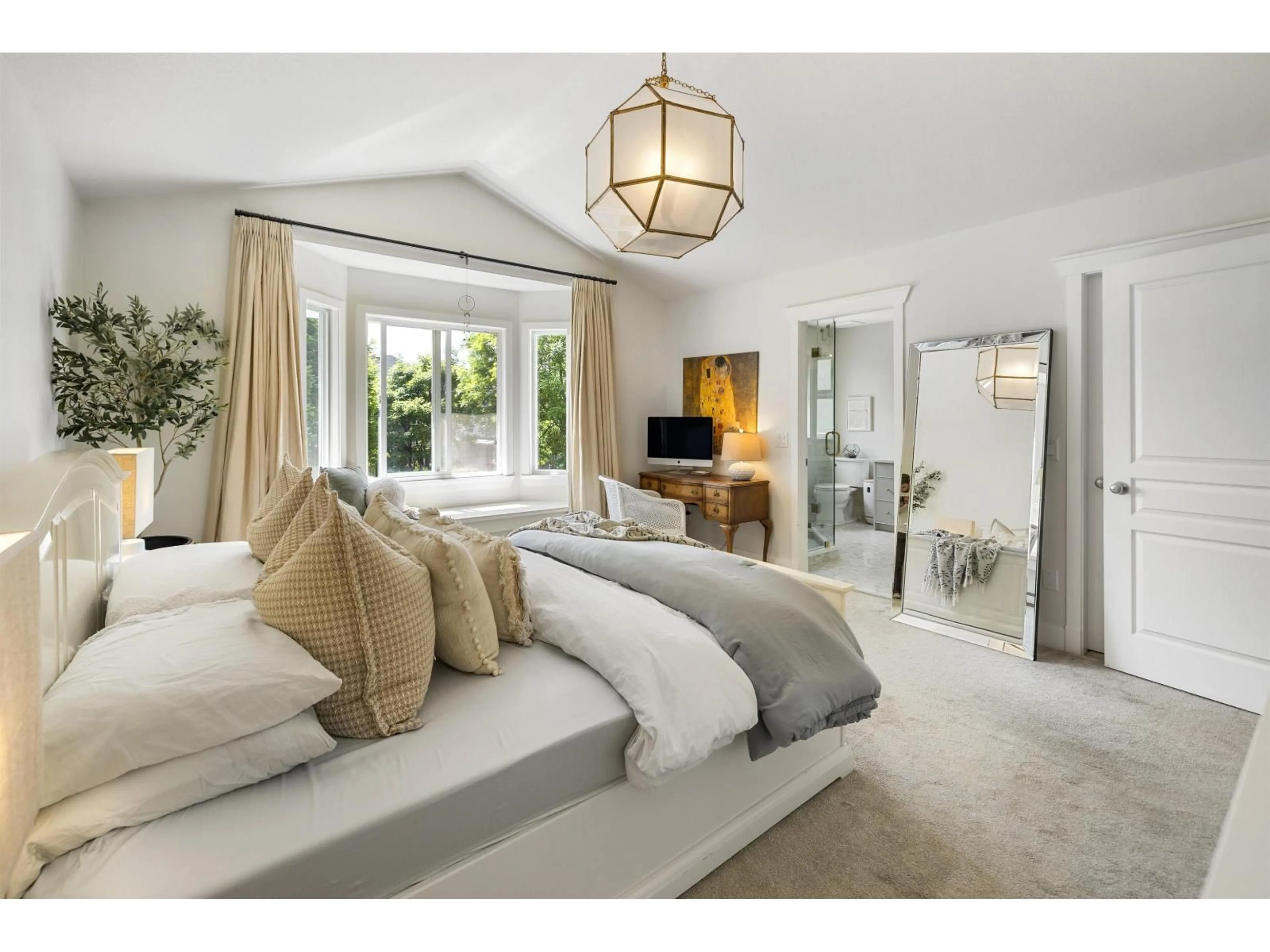 A pic of a room for 19068 69 AVENUE, Surrey British Columbia V4N0A4