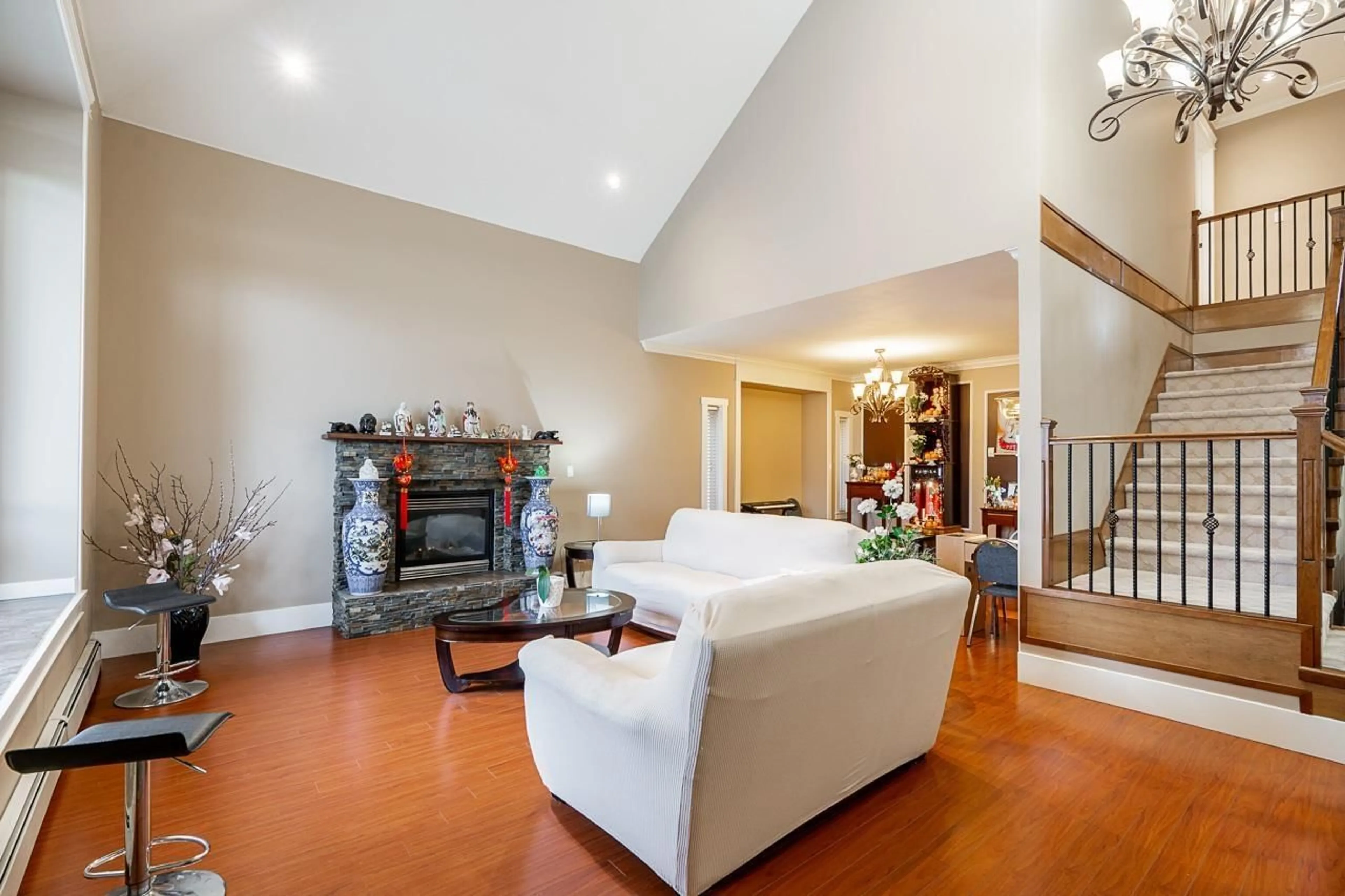 Living room with furniture, unknown for 27760 PULLMAN AVENUE, Abbotsford British Columbia V4X0A2
