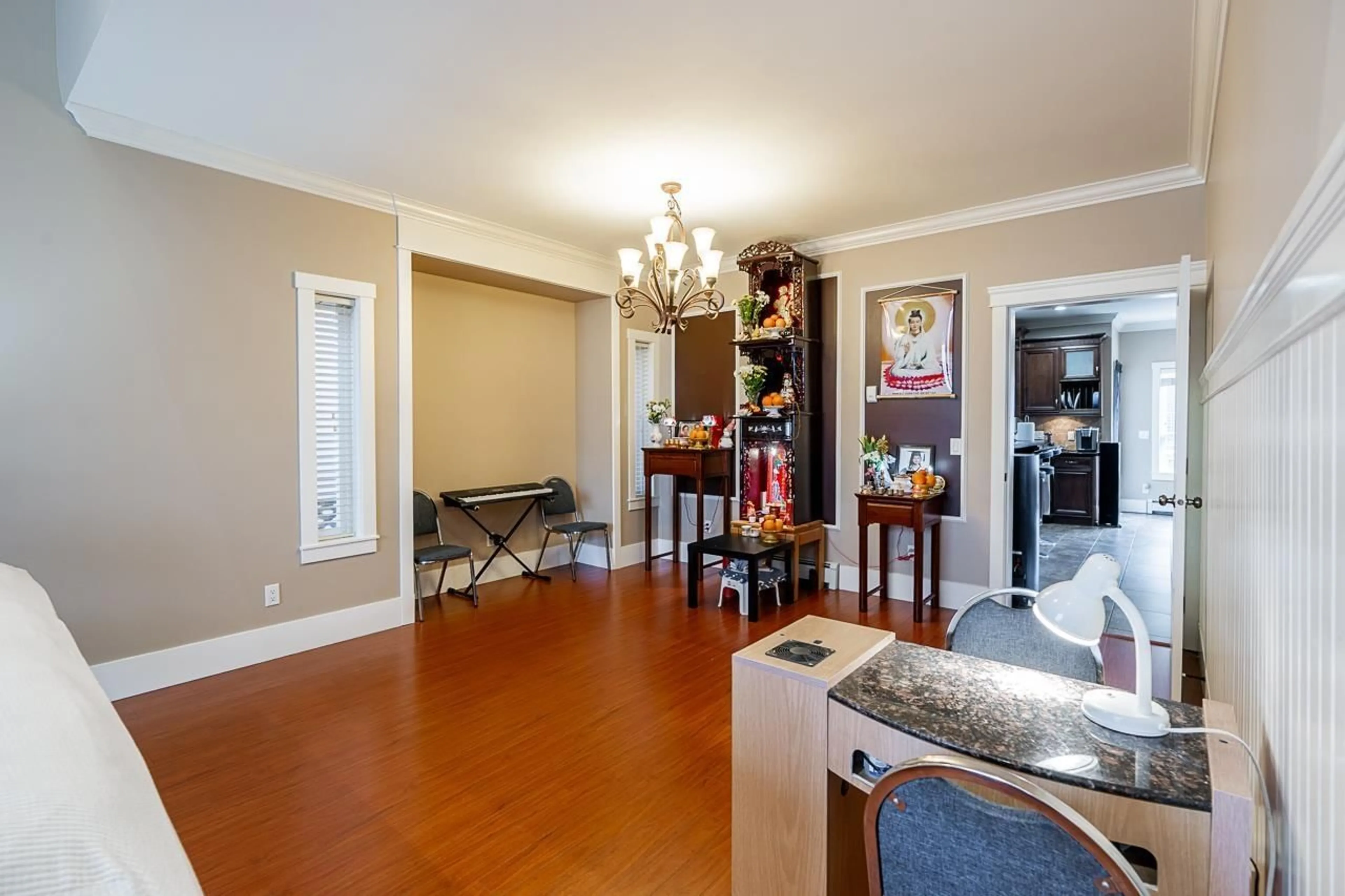 Living room with furniture, unknown for 27760 PULLMAN AVENUE, Abbotsford British Columbia V4X0A2