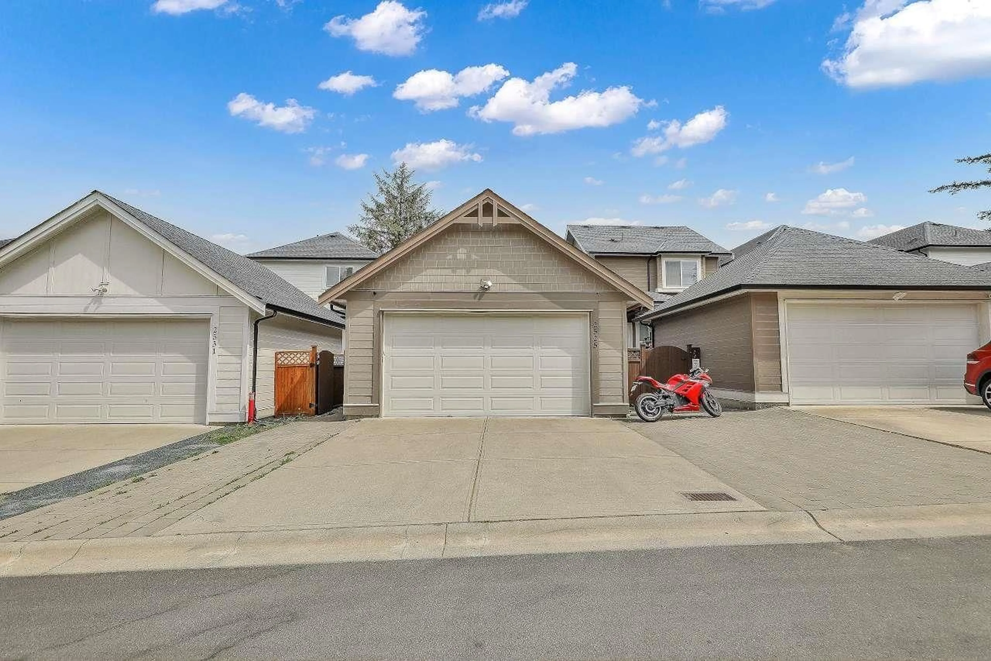 Unknown for 2525 168 STREET, Surrey British Columbia V3S0A7