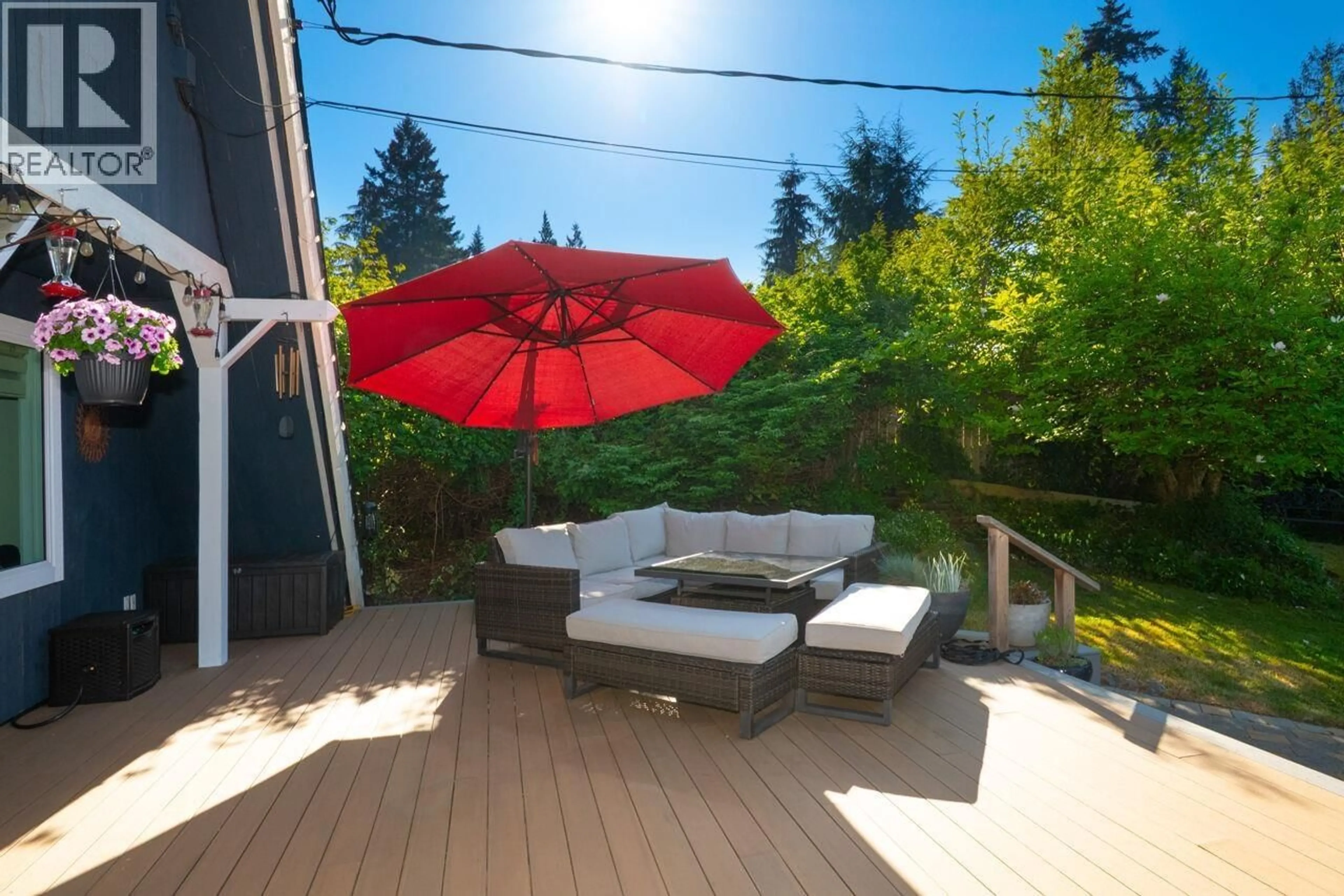 Patio, street for 1177 ADAMS ROAD, Bowen Island British Columbia V0N1G2