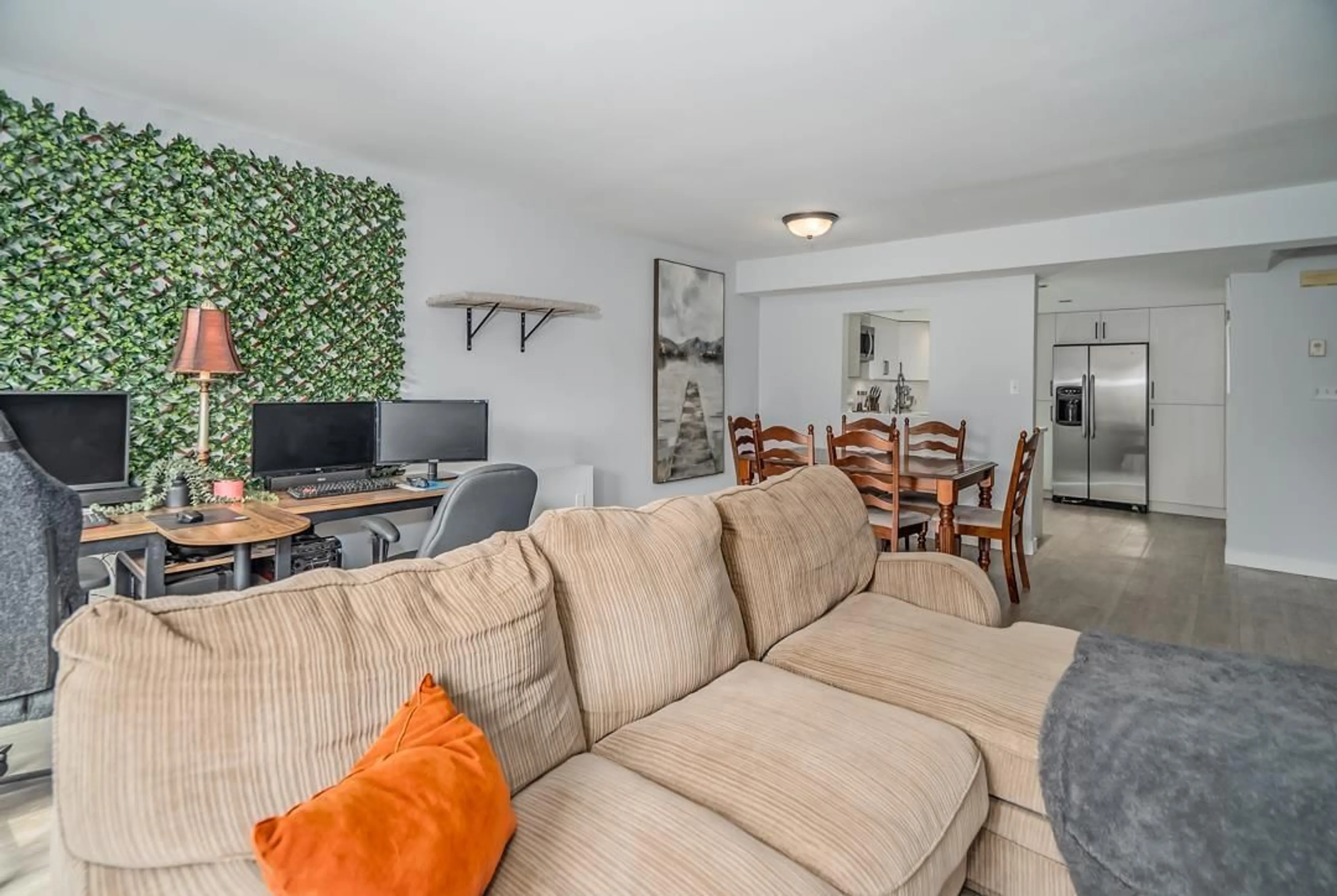 Living room with furniture, unknown for 53 - 32361 MCRAE AVENUE, Mission British Columbia V2V4X7