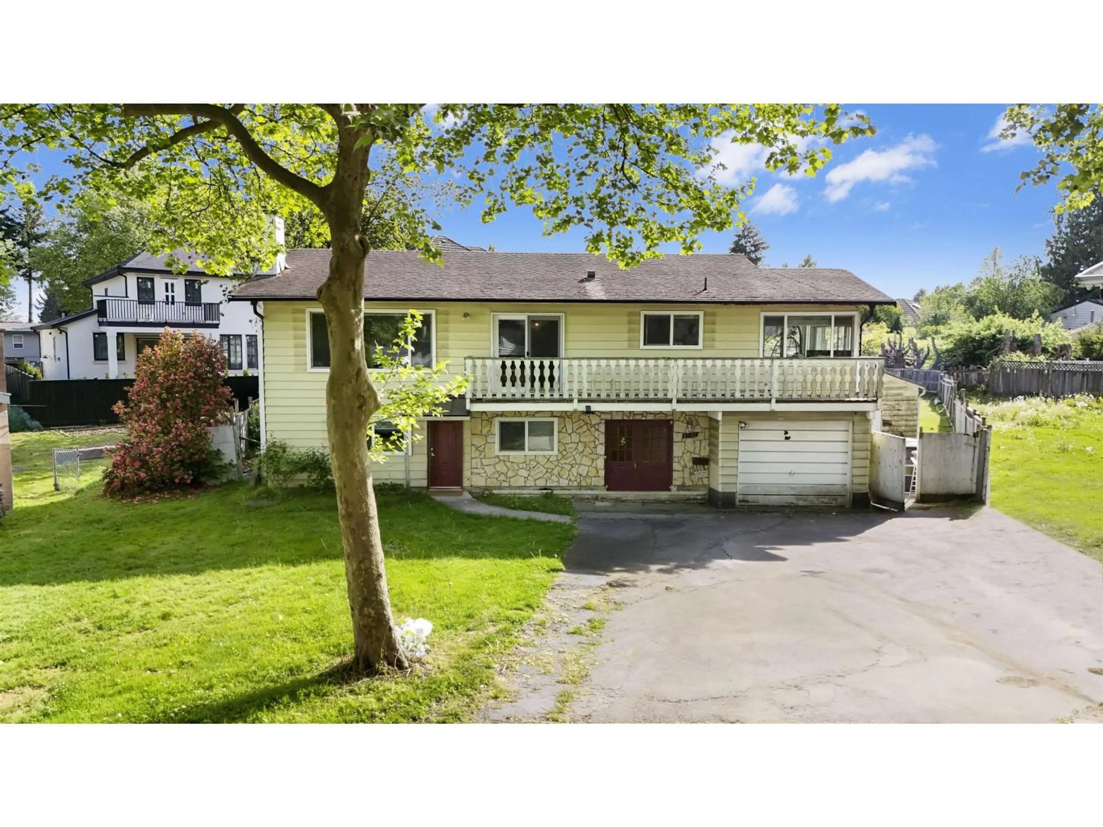 Home with vinyl exterior material, street for 13312 SUTTON PLACE, Surrey British Columbia V3V6P8