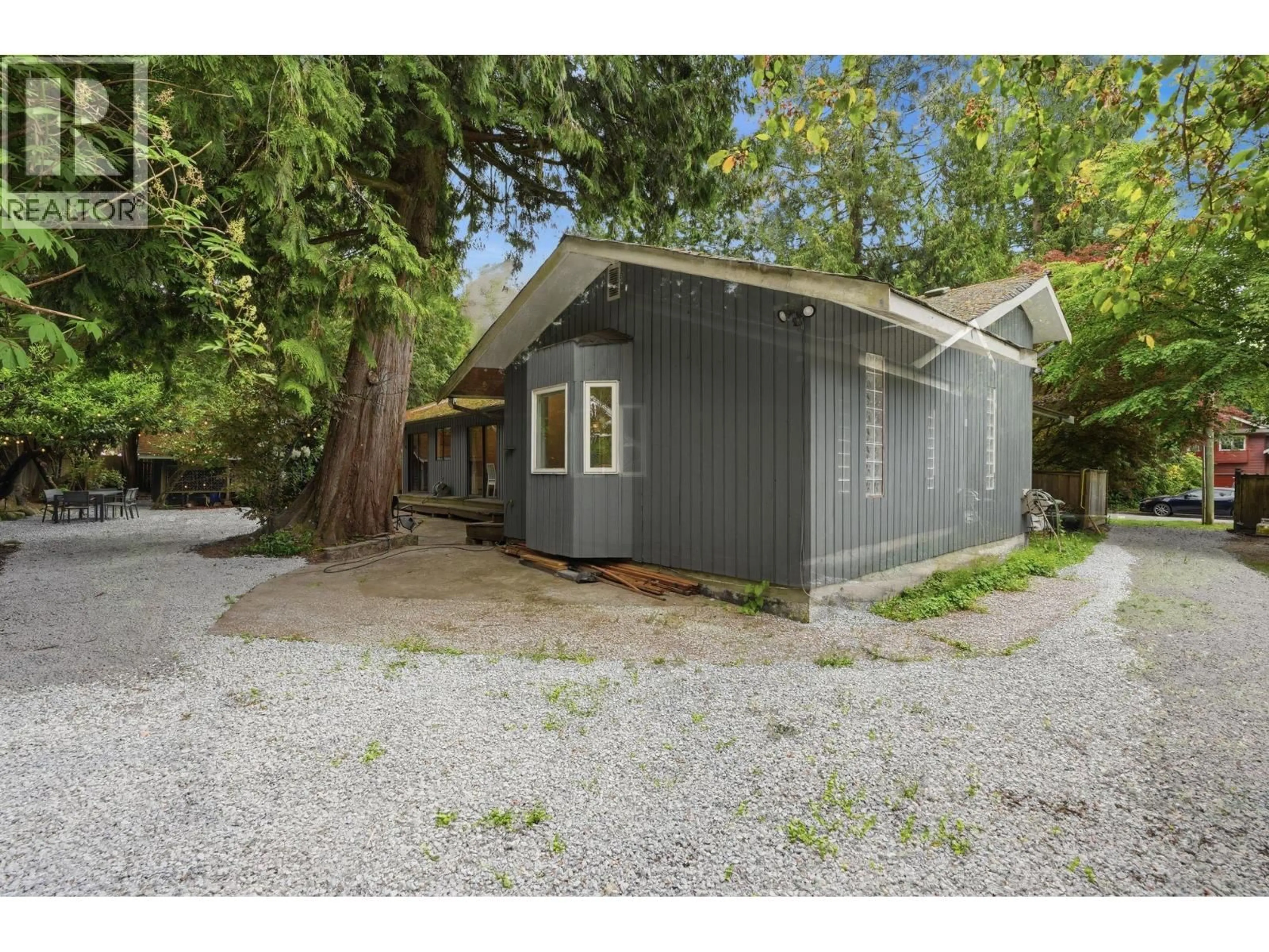 Shed for 909 SEYMOUR BOULEVARD, North Vancouver British Columbia V7J2J7