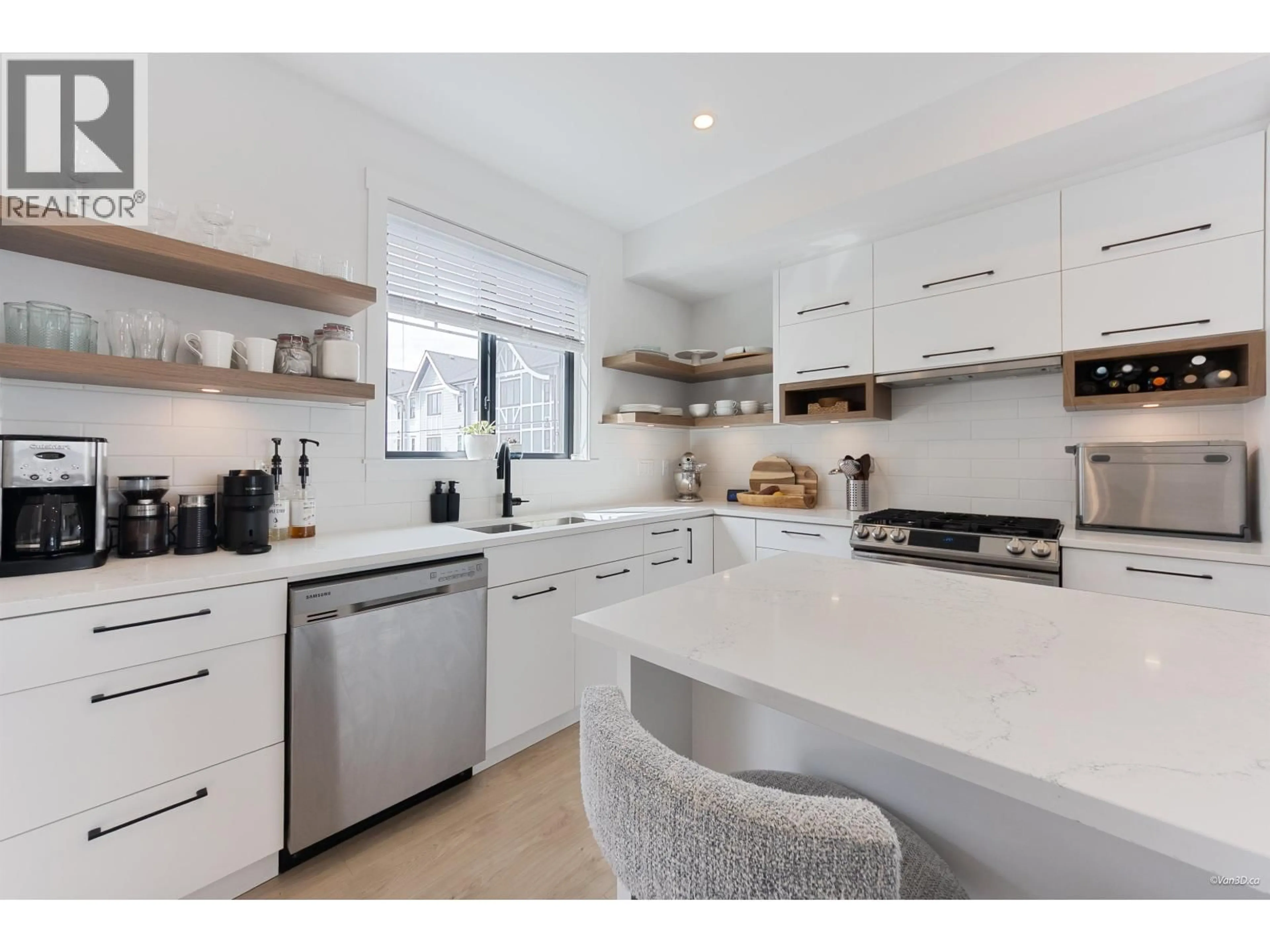 Open concept kitchen, ceramic/tile floor for 23 - 12018 237 STREET, Maple Ridge British Columbia V4R0H6