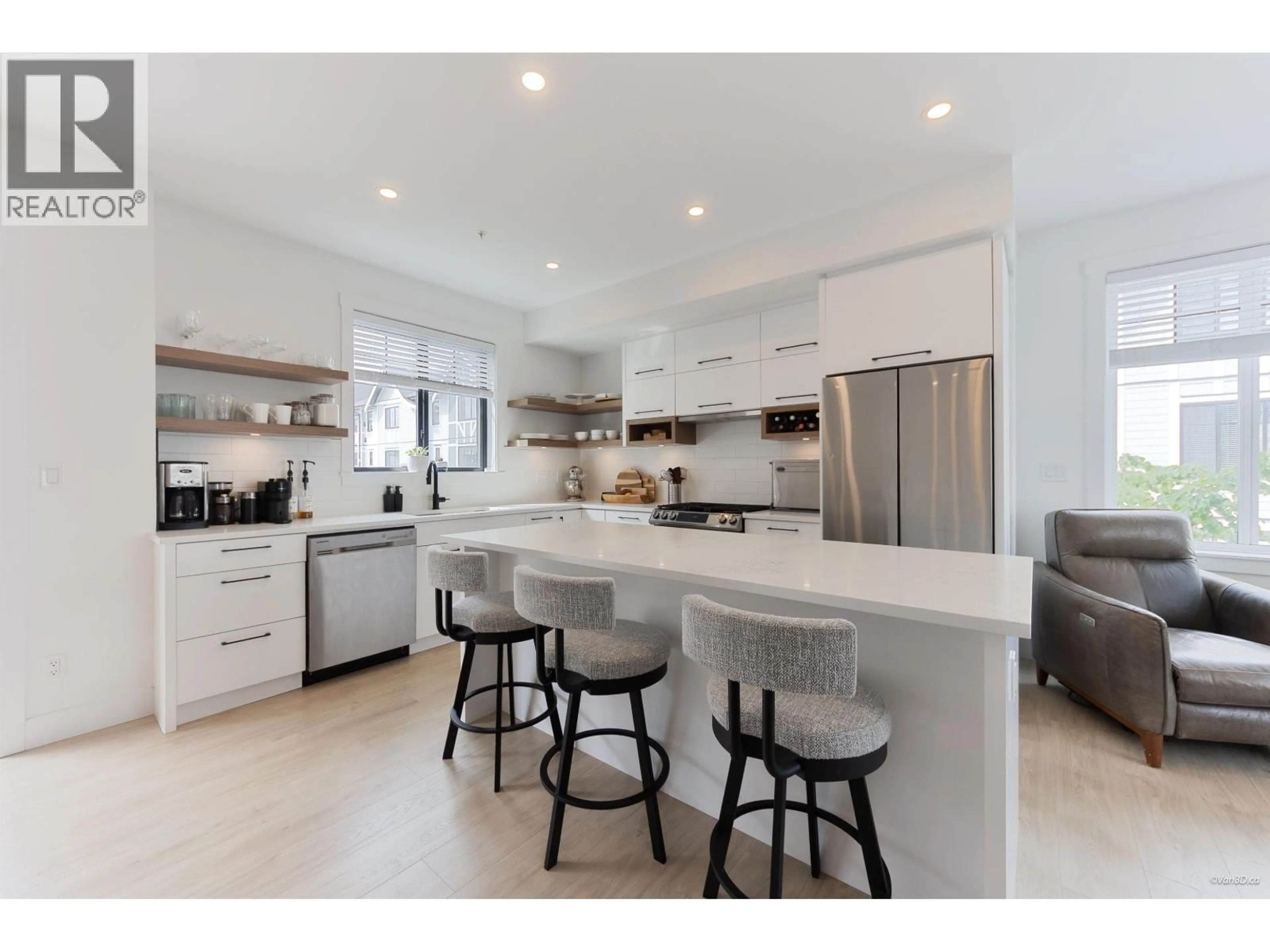 Open concept kitchen, ceramic/tile floor for 23 - 12018 237 STREET, Maple Ridge British Columbia V4R0H6