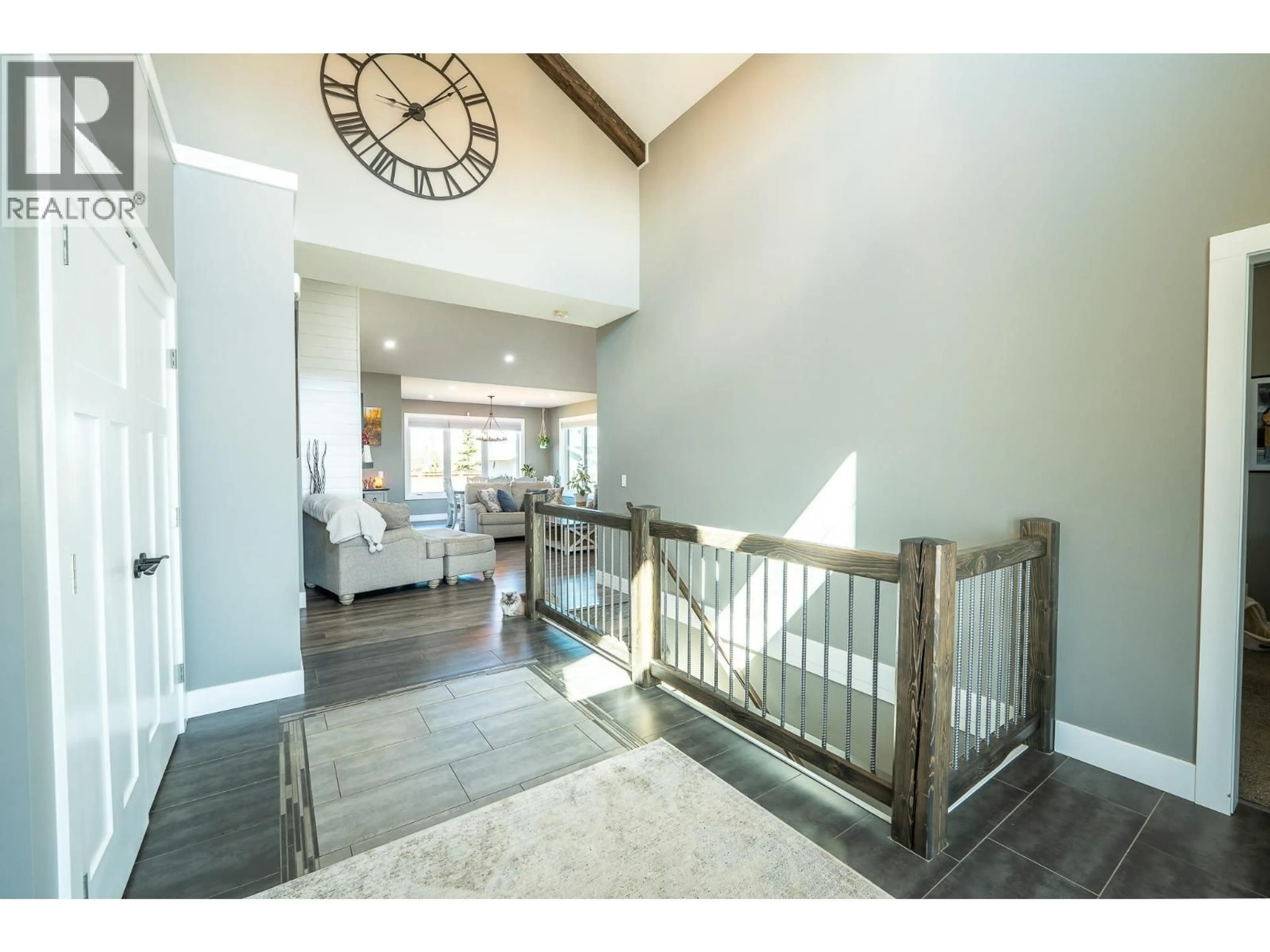 Indoor entryway for 11004 112 AVENUE, Fort St. John British Columbia V1J0R6