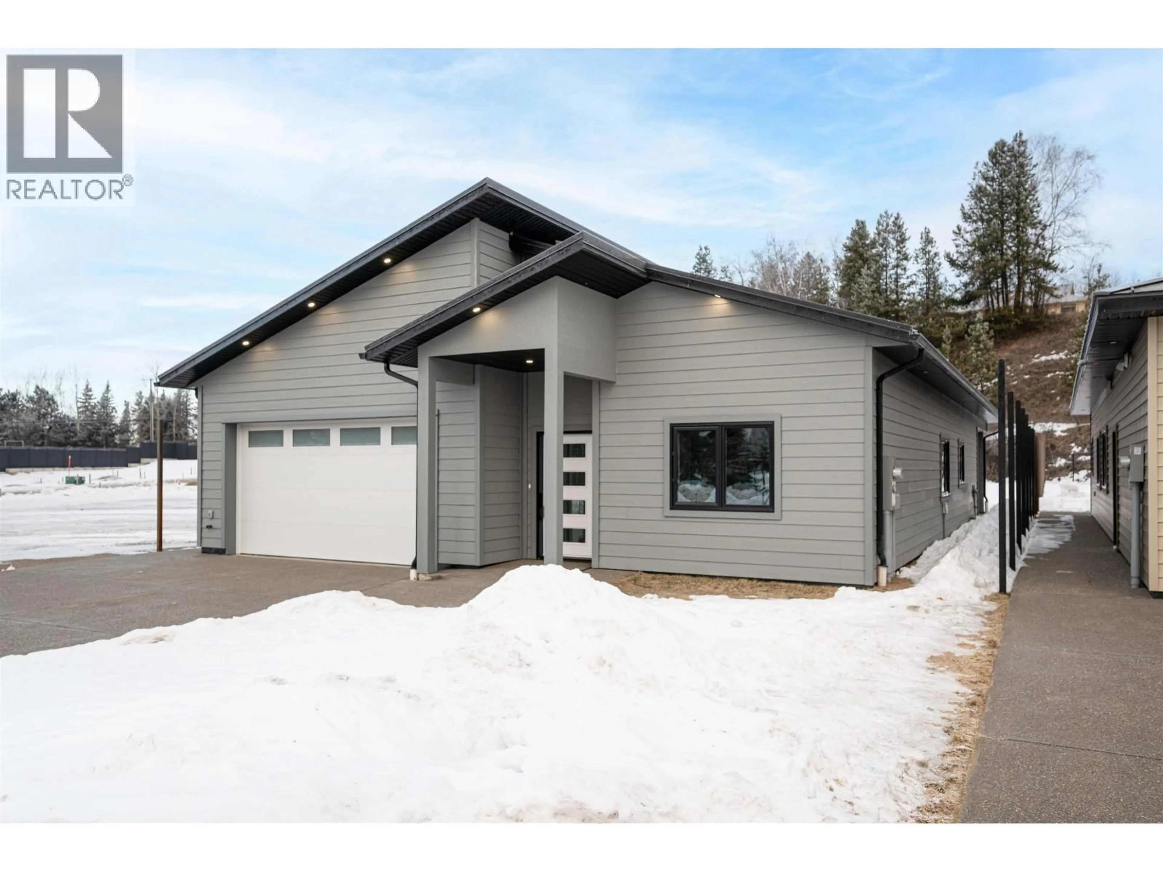 Home with vinyl exterior material, street for 116 - 960 NORTH NECHAKO ROAD, Prince George British Columbia V2K1A3