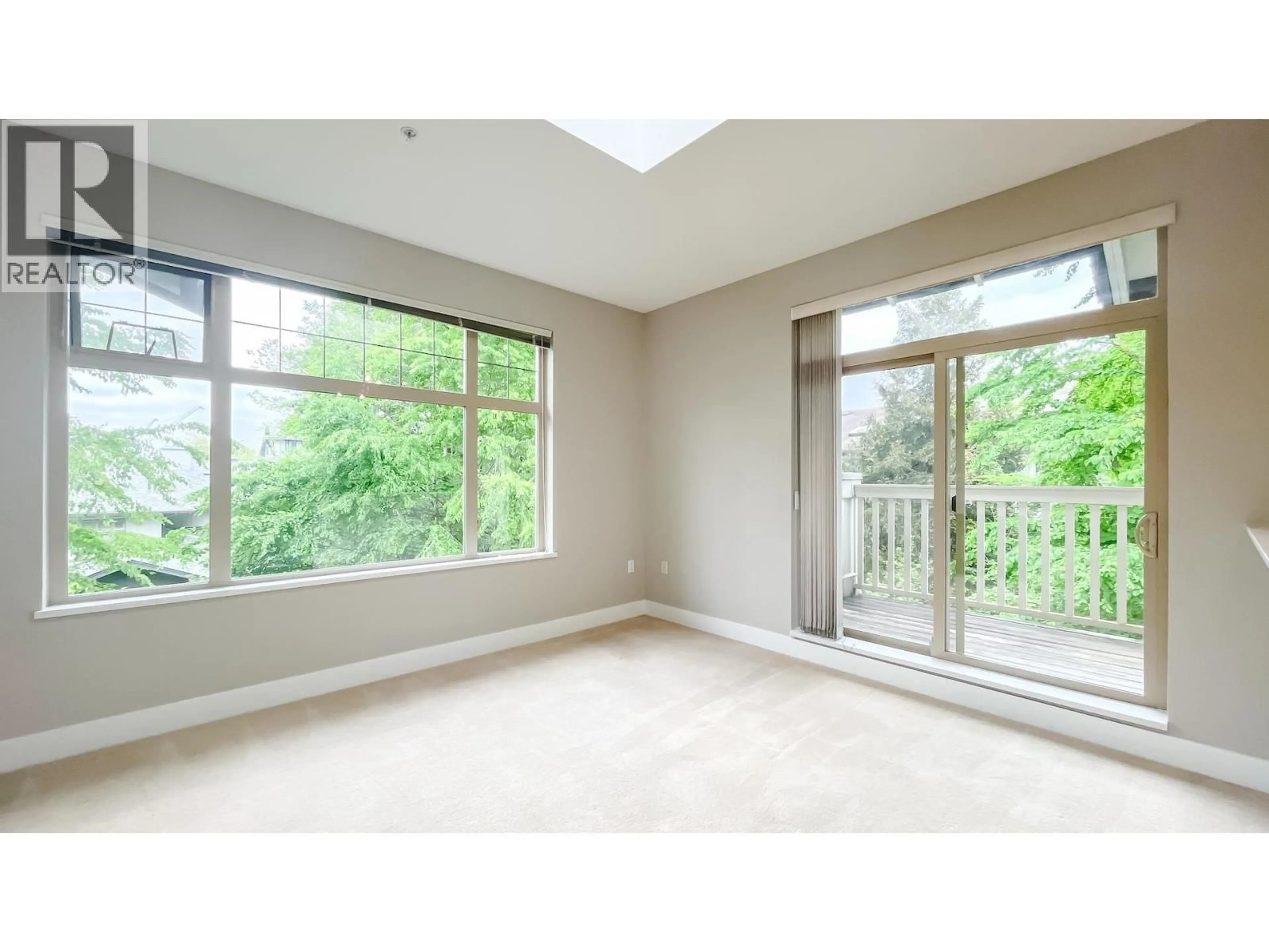 A pic of a room for 411 - 2083 33RD AVENUE, Vancouver British Columbia V6M4M6