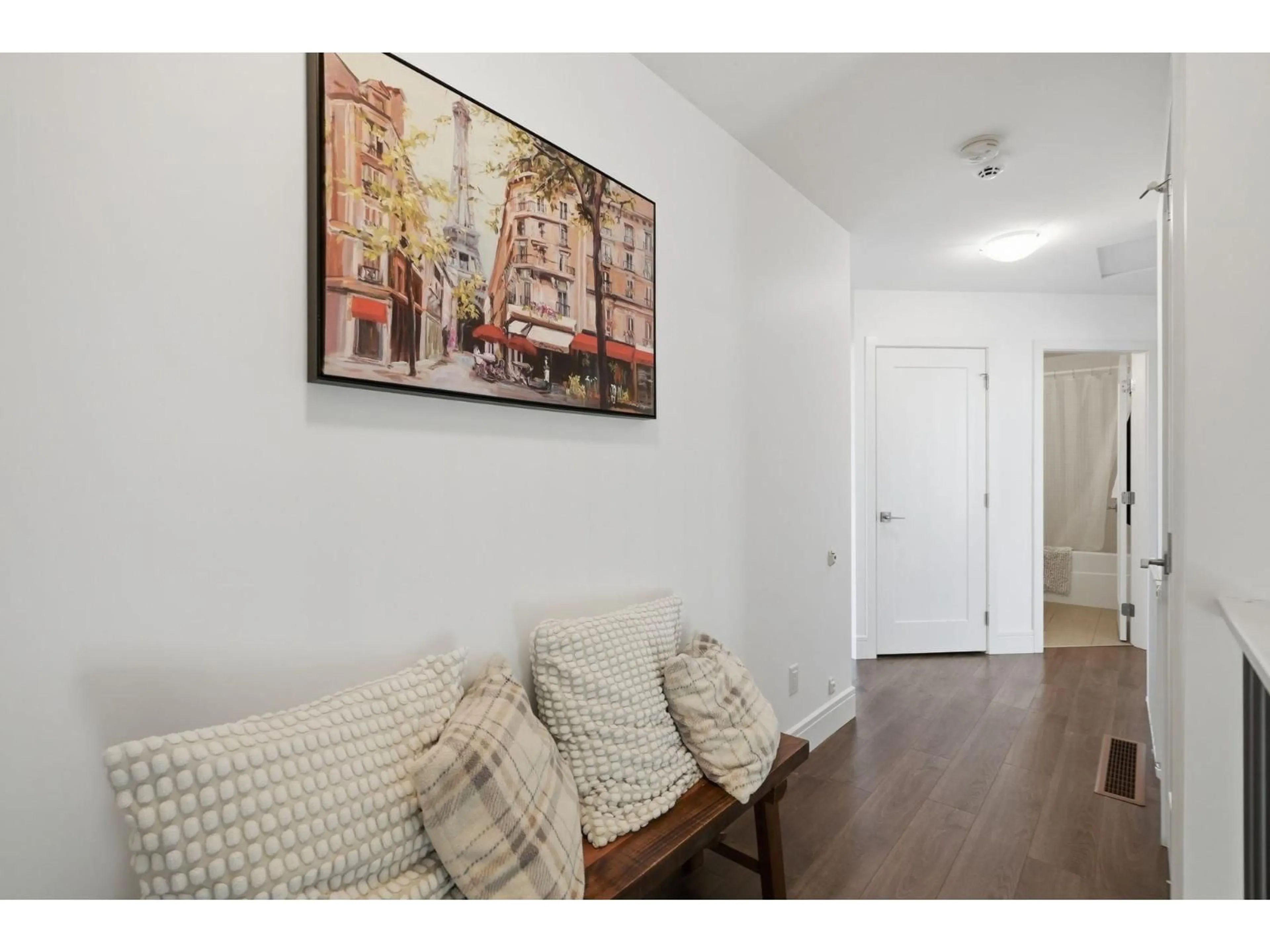 Indoor entryway for 37 - 50634 LEDGESTONE PLACE, Chilliwack British Columbia V2P0E7