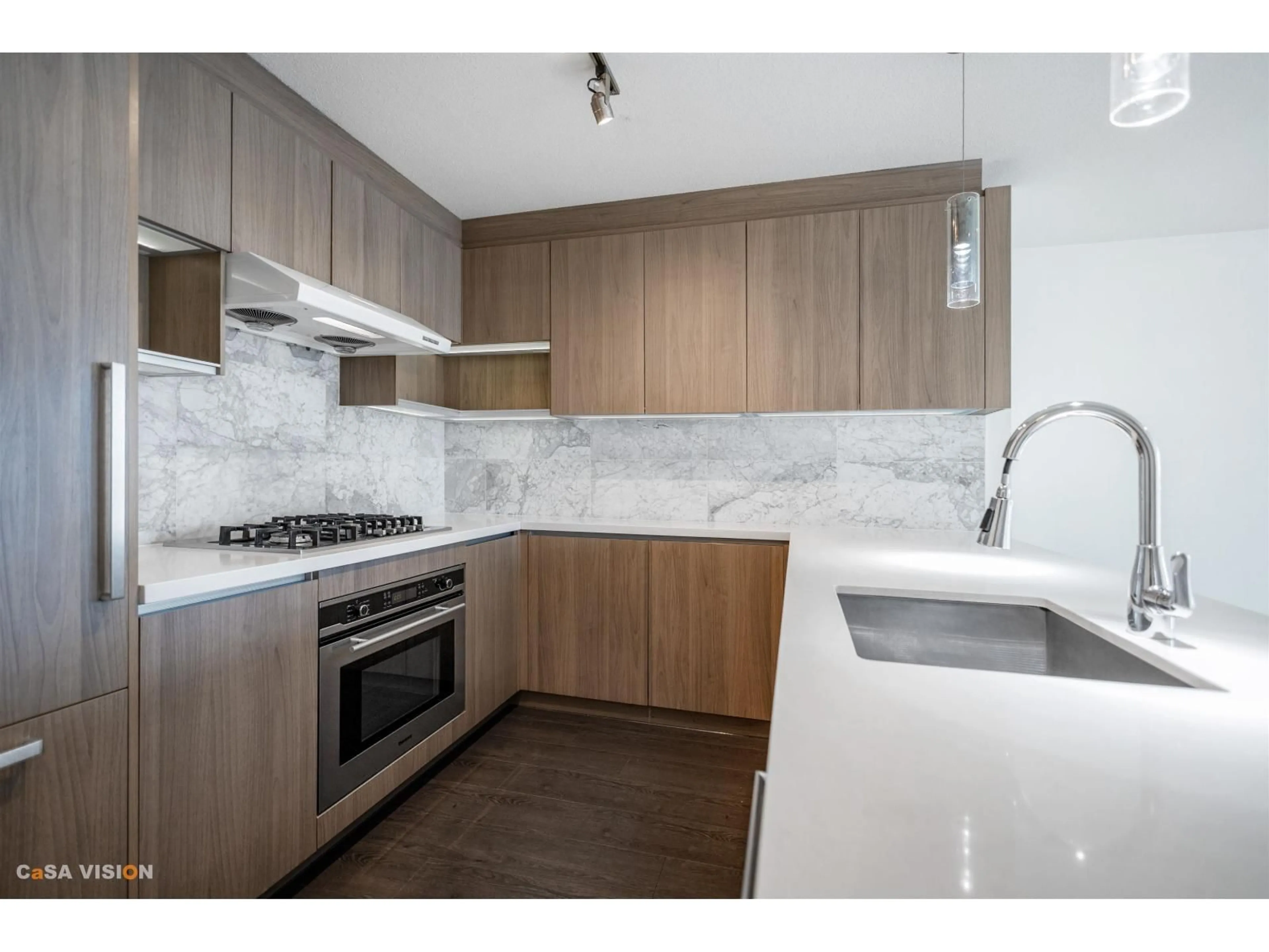Standard kitchen, unknown for 1606 - 13750 100 AVENUE, Surrey British Columbia V3T0L3