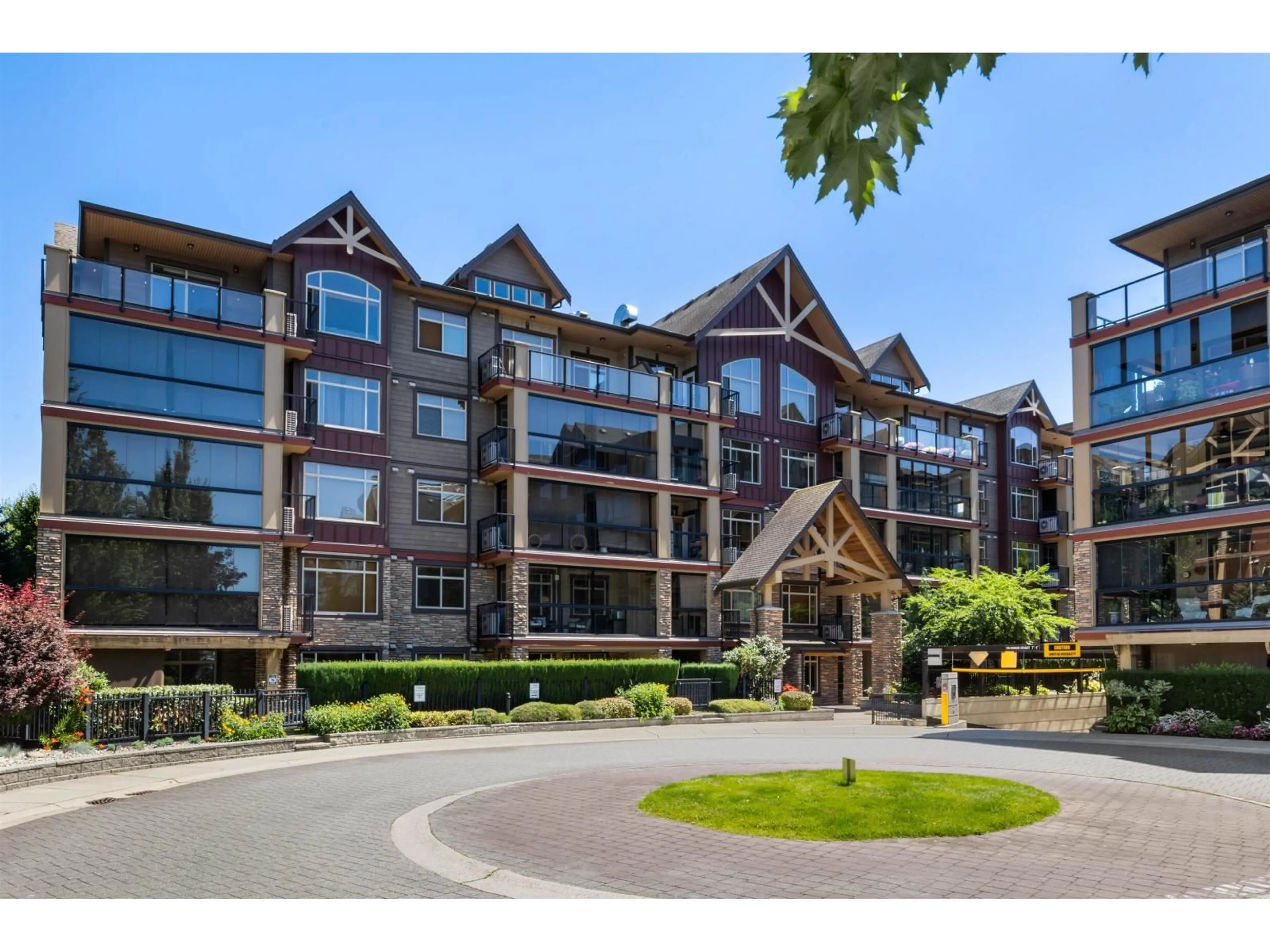 Unknown for 587 - 8288 207A STREET, Langley British Columbia V2Y0L2