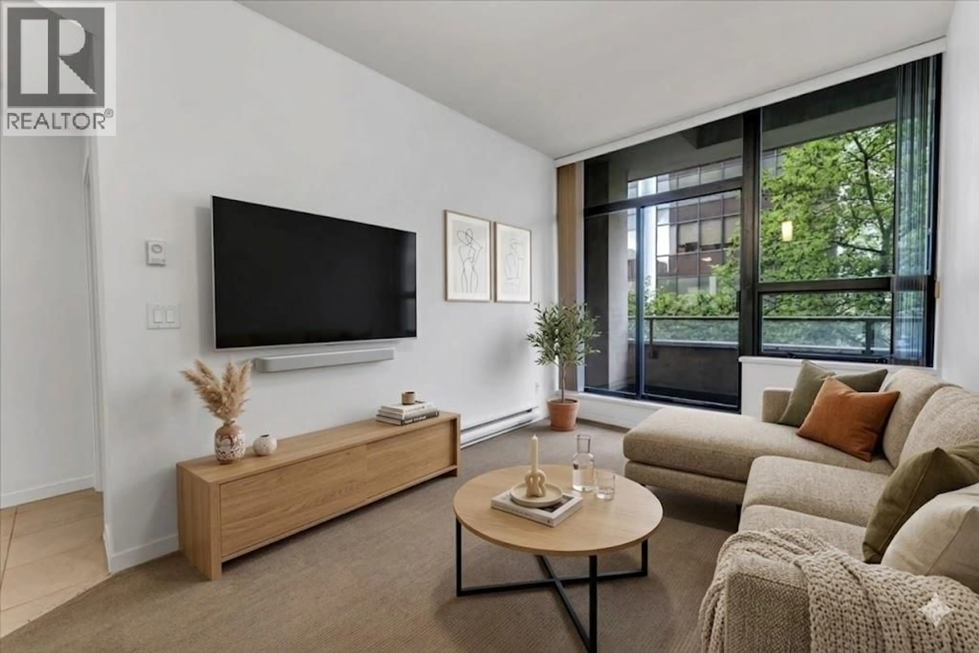Living room with furniture, unknown for 313 - 1010 HOWE STREET, Vancouver British Columbia V6Z1P5