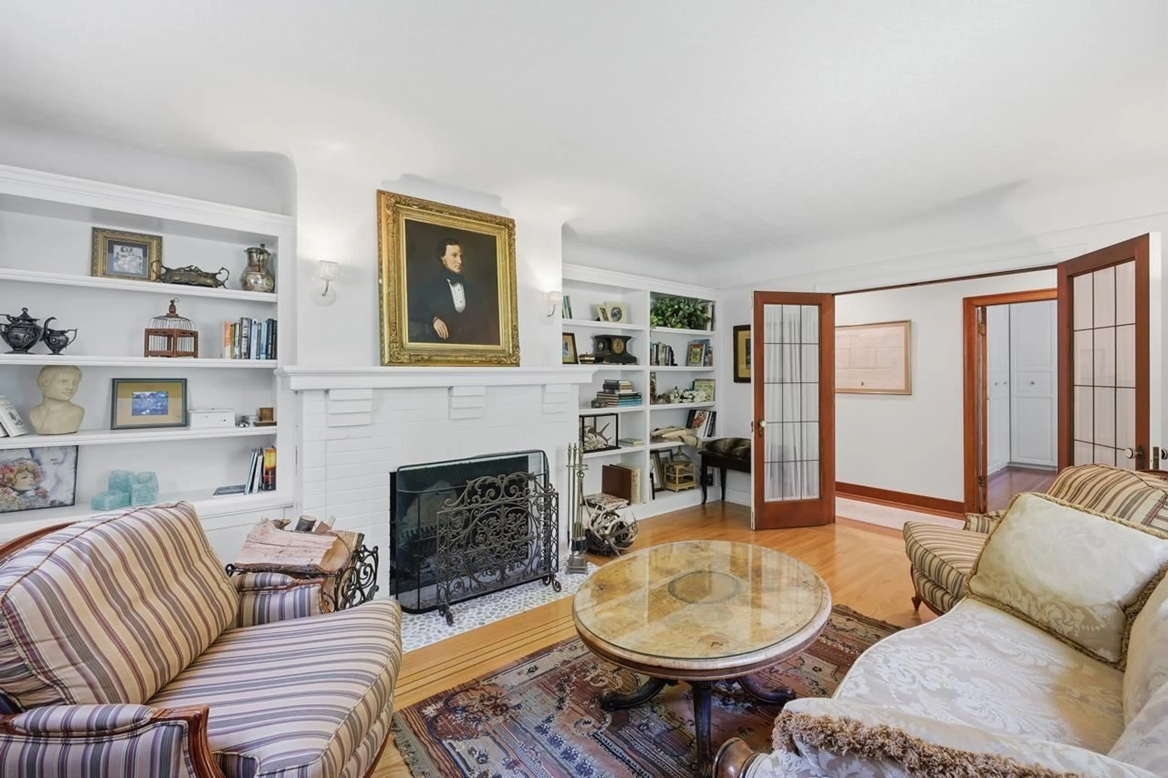 Living room with furniture, unknown for 12682 CRESCENT ROAD, Surrey British Columbia V4A2V5