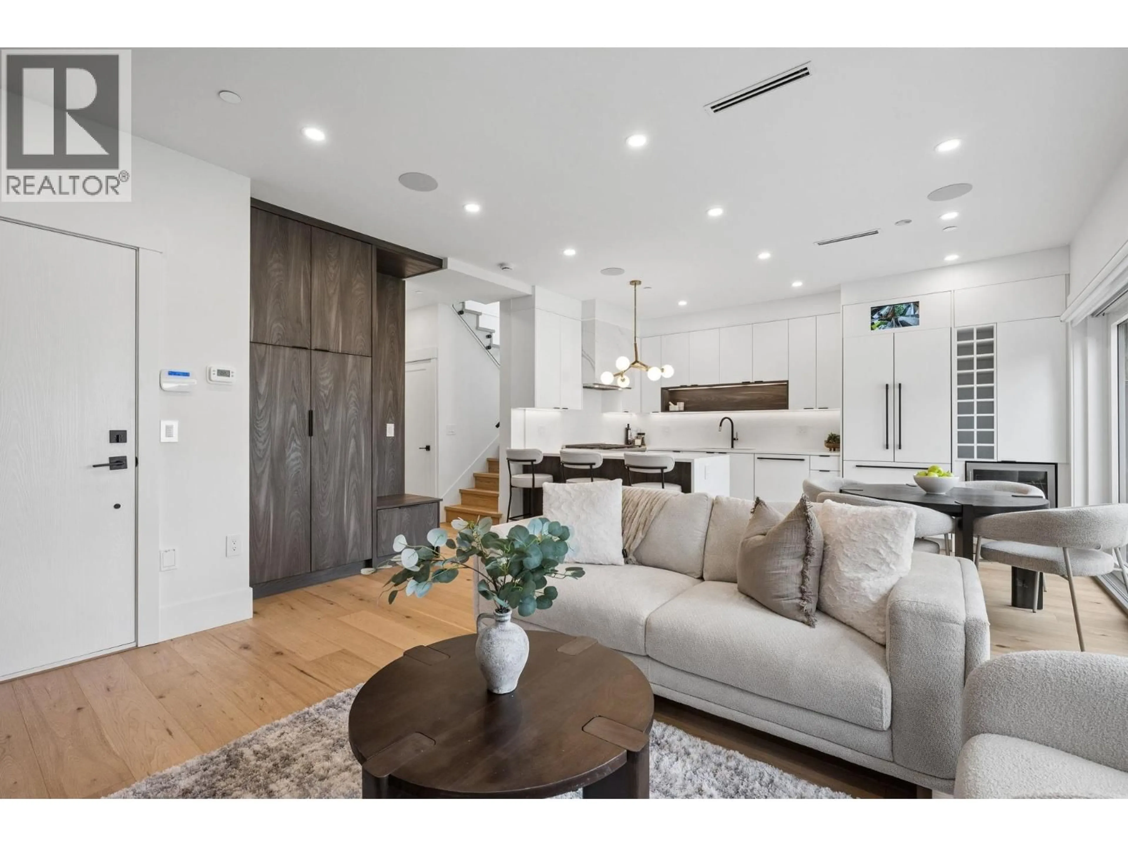 Unknown for 2 - 4549 11TH AVENUE, Vancouver British Columbia V6R2M5
